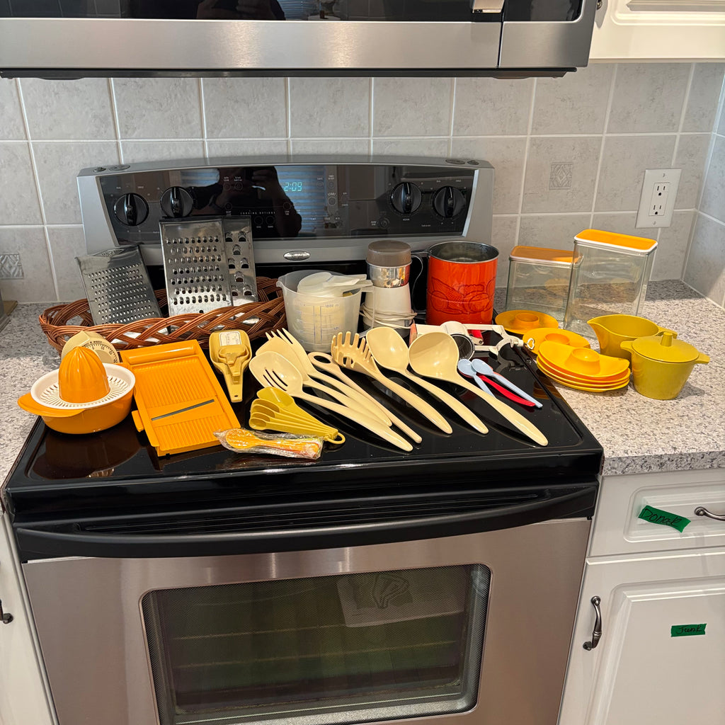 F803 Vintage Kitchen Grouping (Tupperware and more)