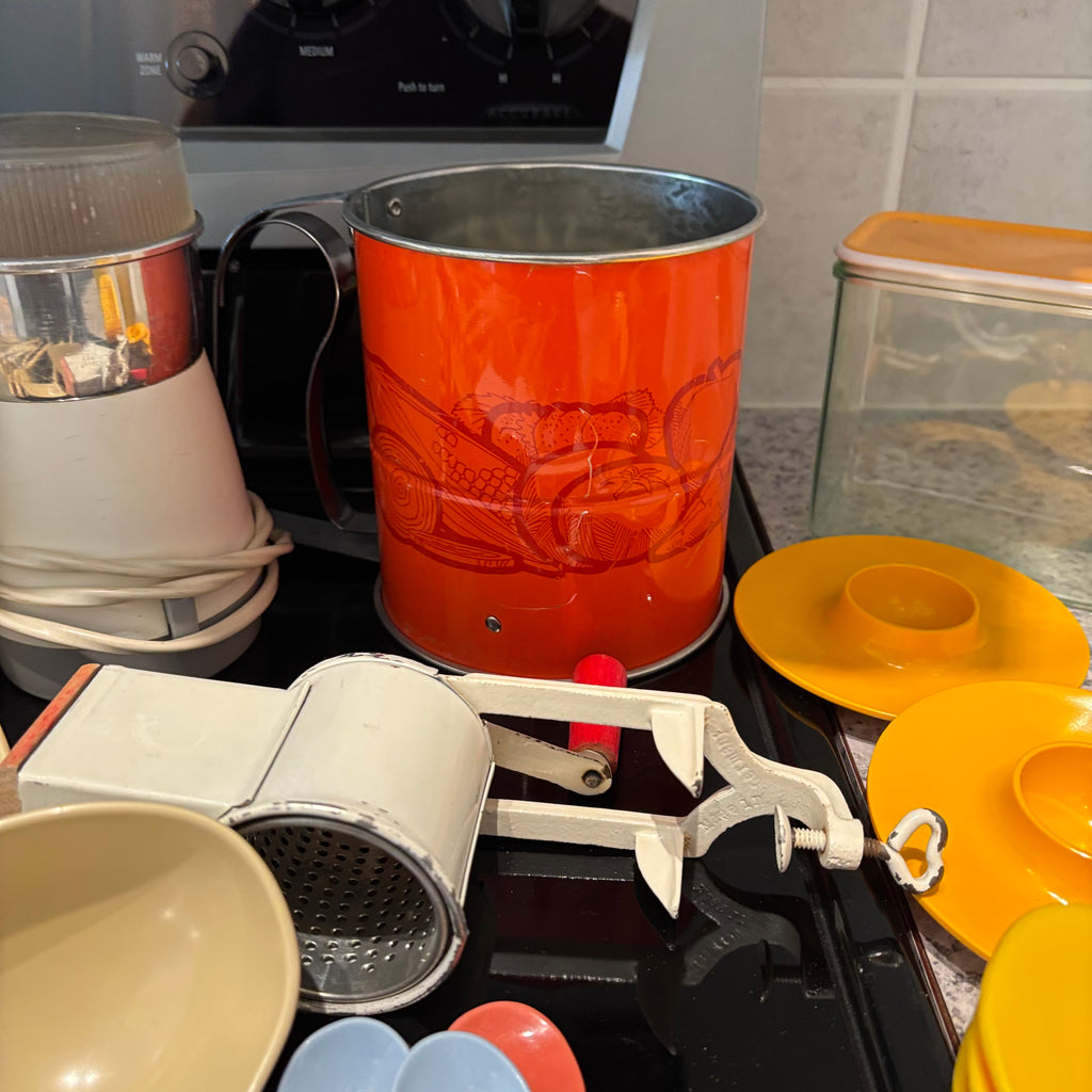 F803 Vintage Kitchen Grouping (Tupperware and more)