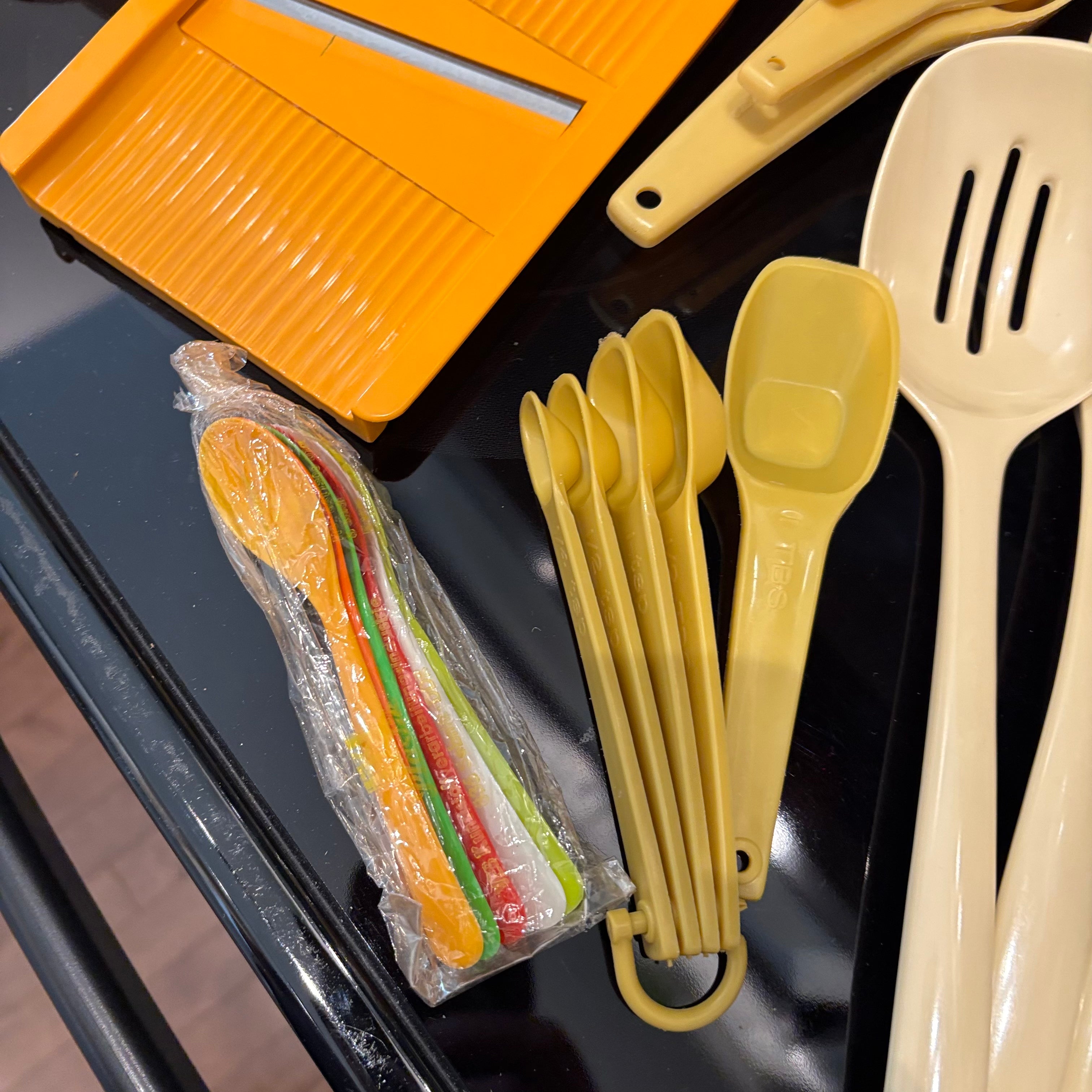 F803 Vintage Kitchen Grouping (Tupperware and more)
