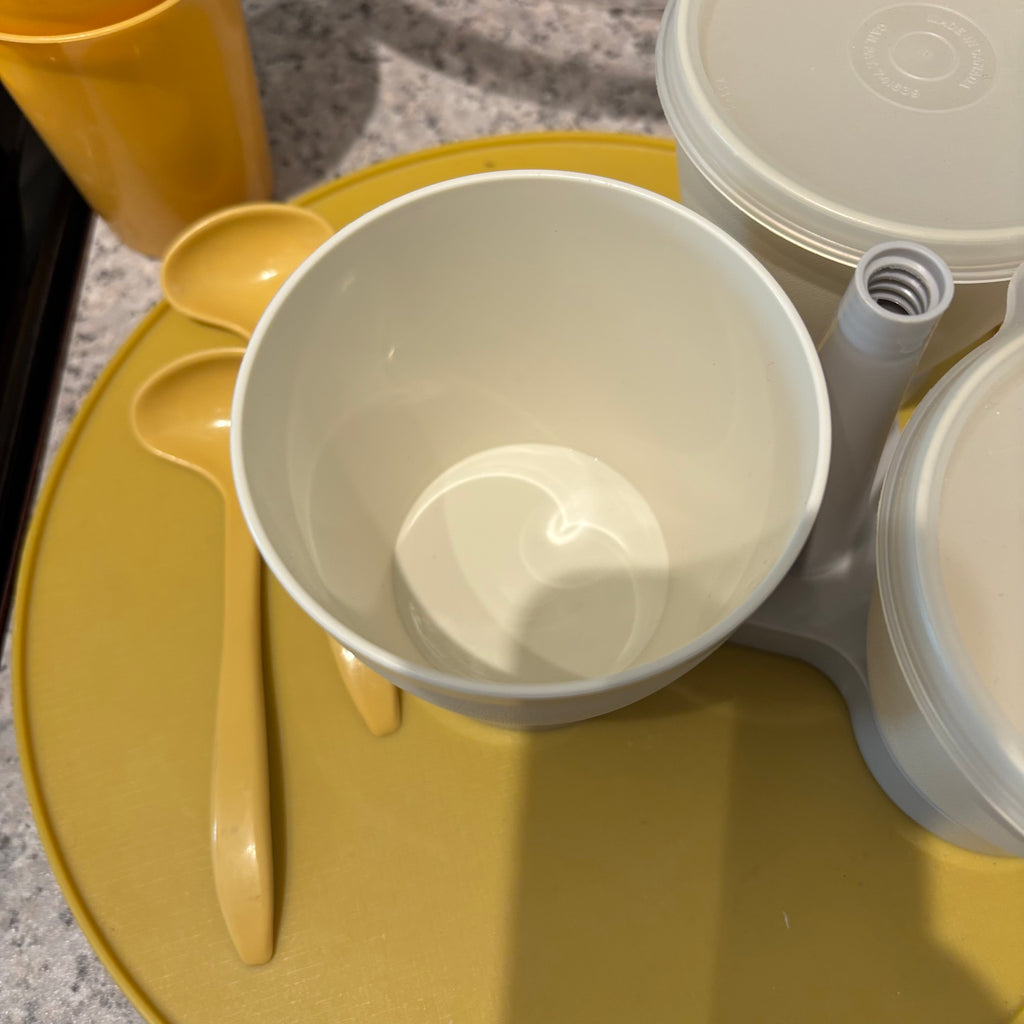 F804 Vintage Kitchen Grouping (melmac and more)