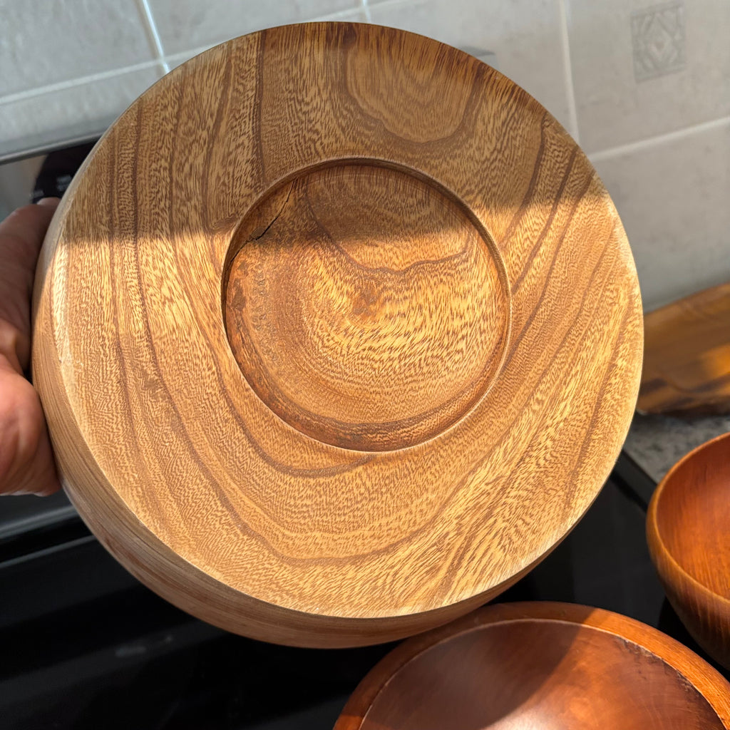F805 Vintage wooden salad bowls grouping