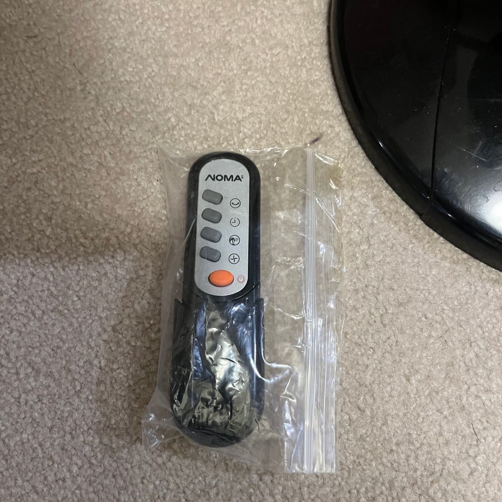 E539 Noma Floor fan with remote ( like new condition)