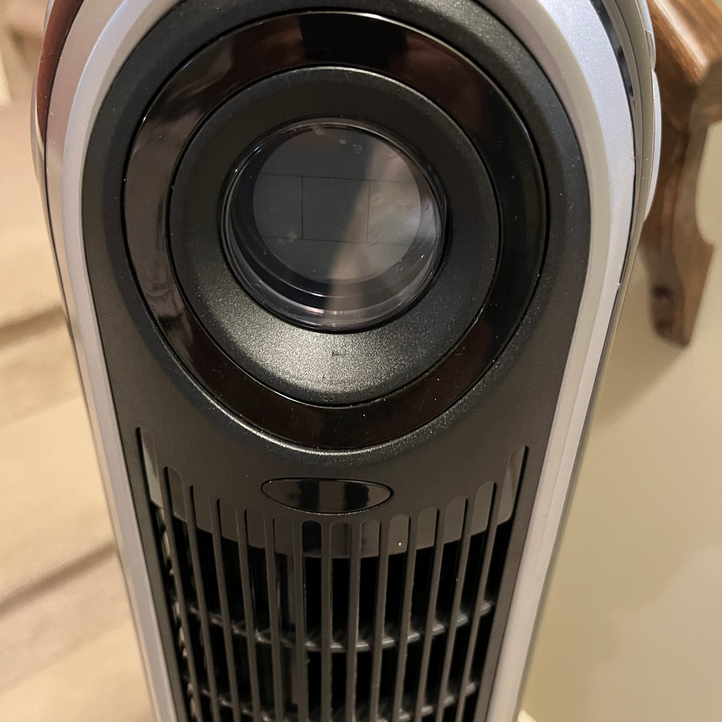 E539 Noma Floor fan with remote ( like new condition)