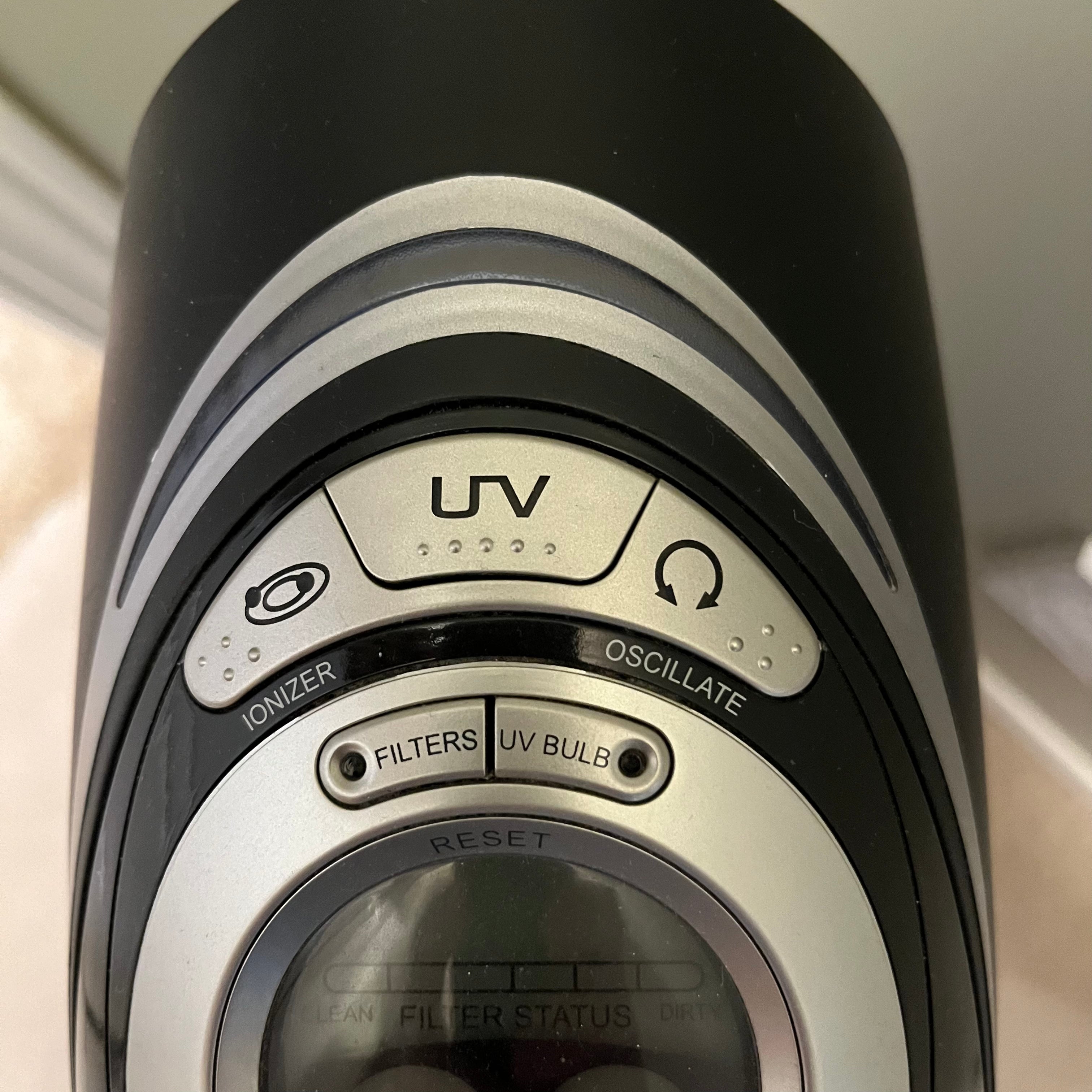 E540 Honeywell Quiet clean tower air purifier (in like new condition)