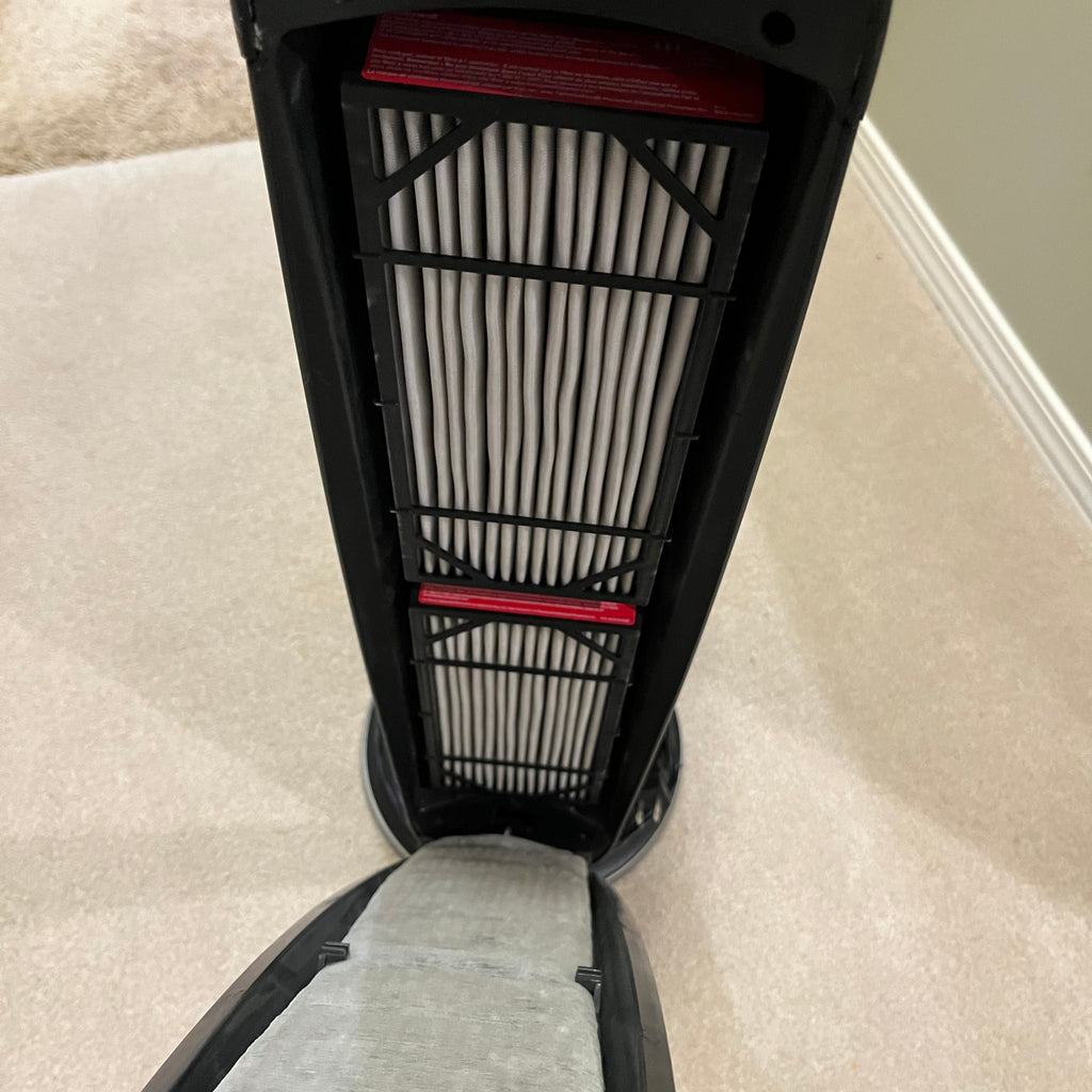 E540 Honeywell Quiet clean tower air purifier (in like new condition)
