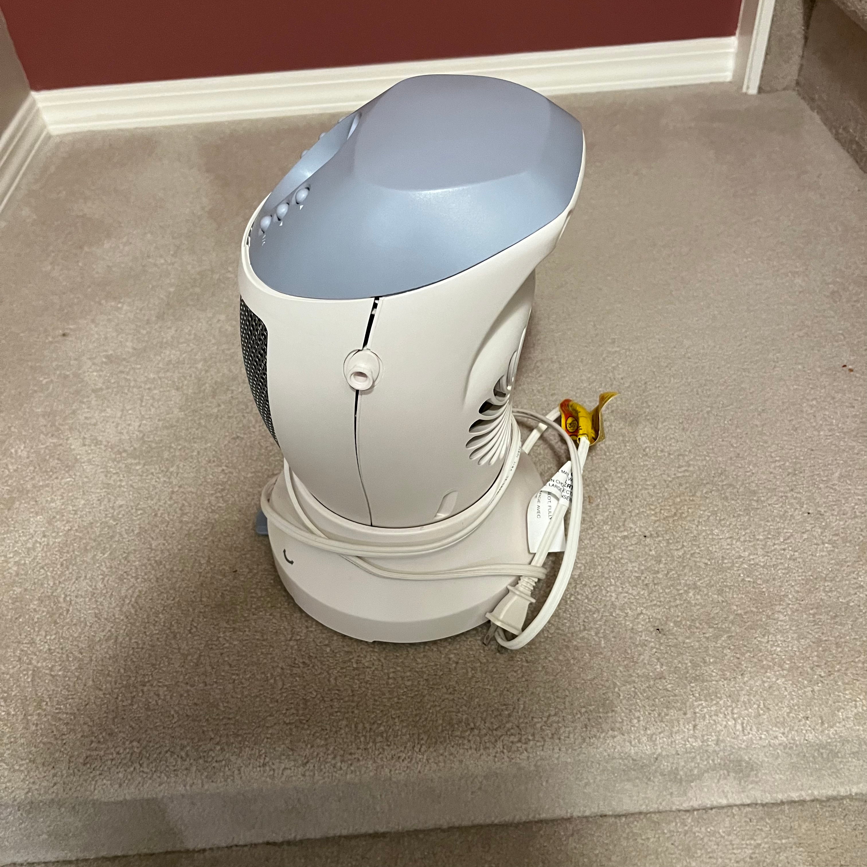 E541 Small digital ceramic oscillating heater