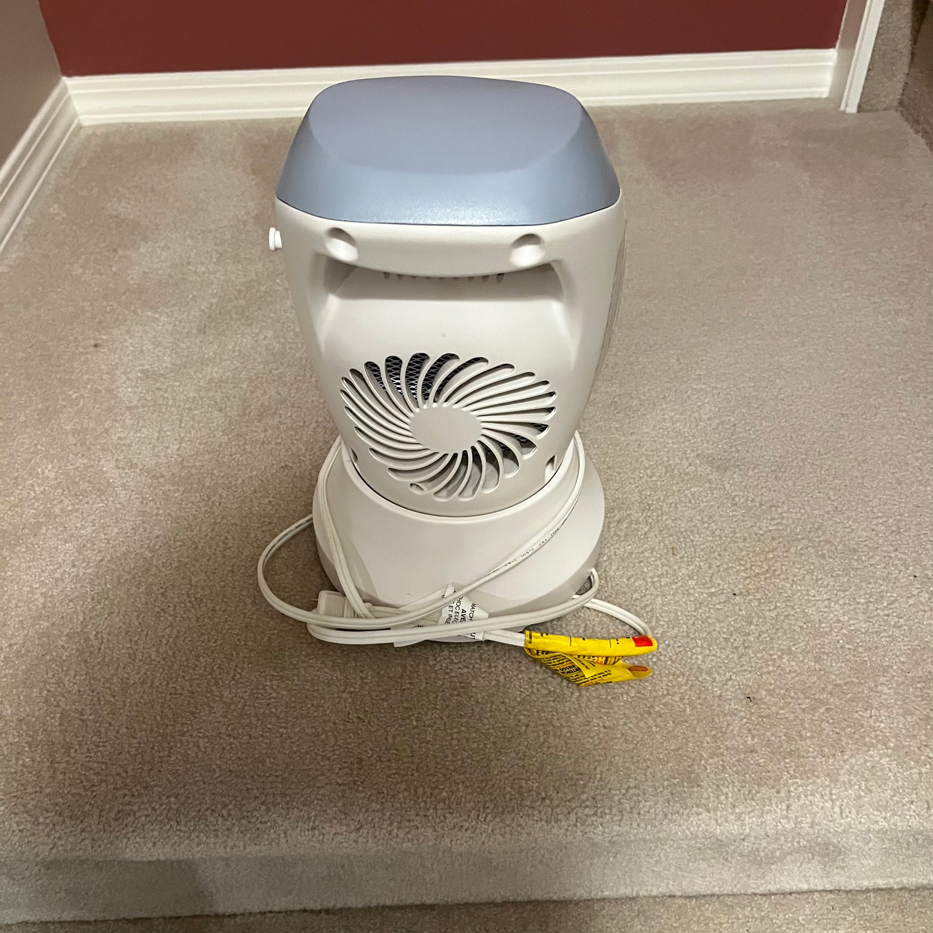 E541 Small digital ceramic oscillating heater