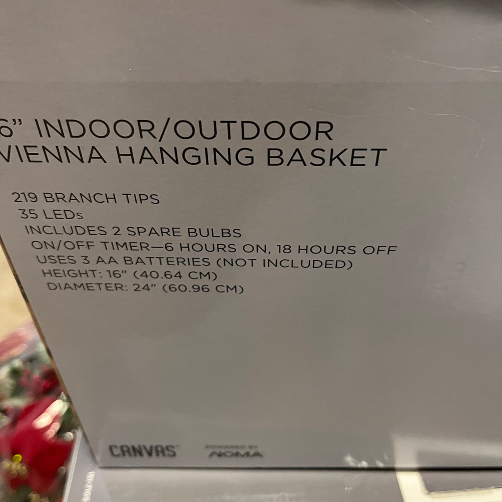 E544 Christmas decor grouping (indoor/outdoor hanging baskets and more)