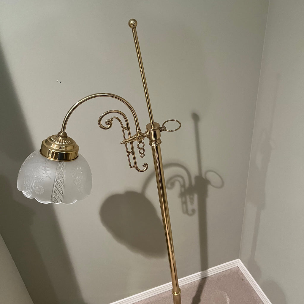 E545 2 Vintage brass lamps