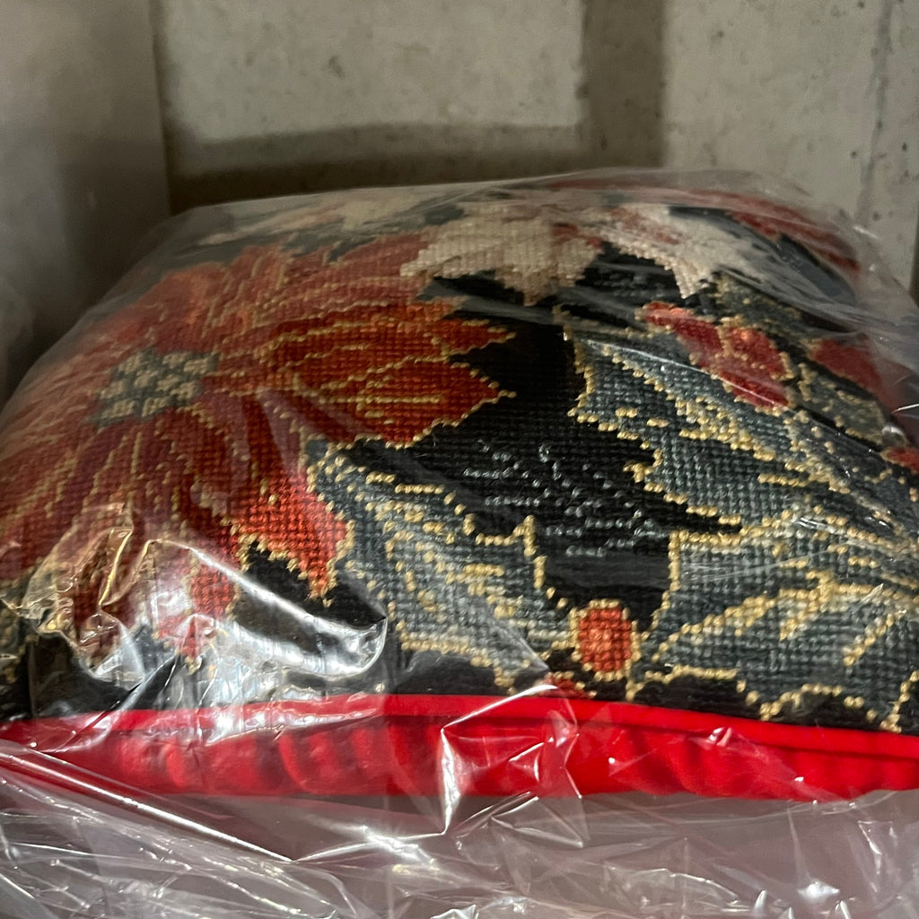 E550 Christmas grouping (cushion covers and more)