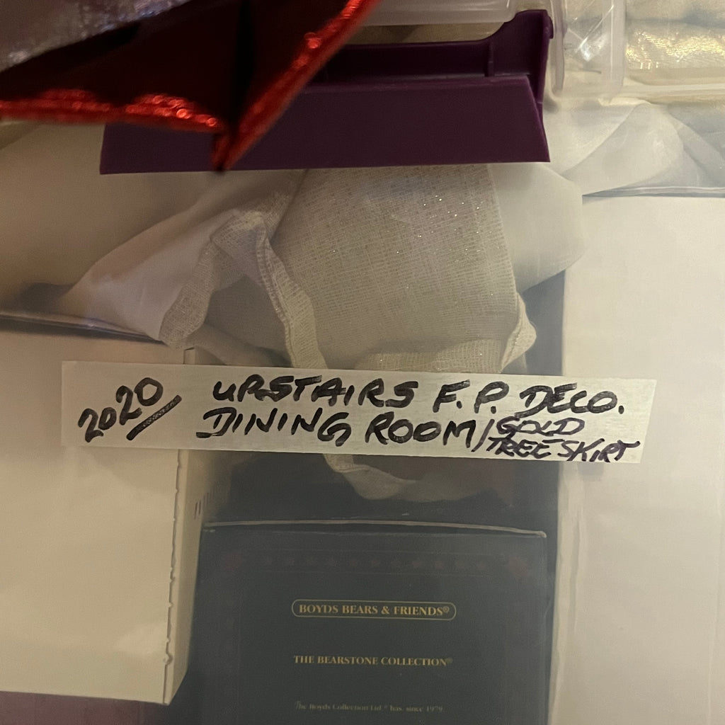 E550 Christmas grouping (cushion covers and more)