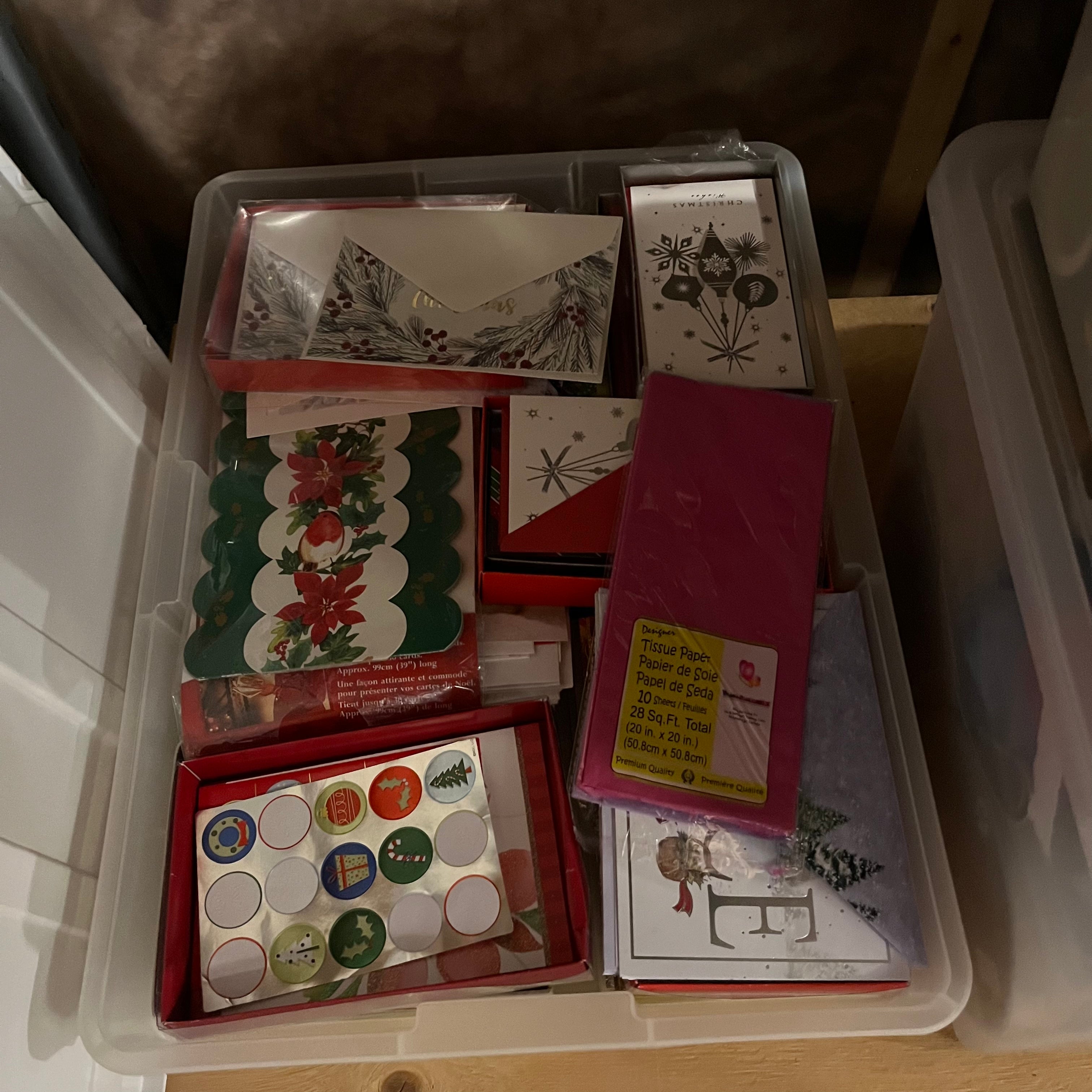 E553 Christmas grouping (ribbon, bows and more)