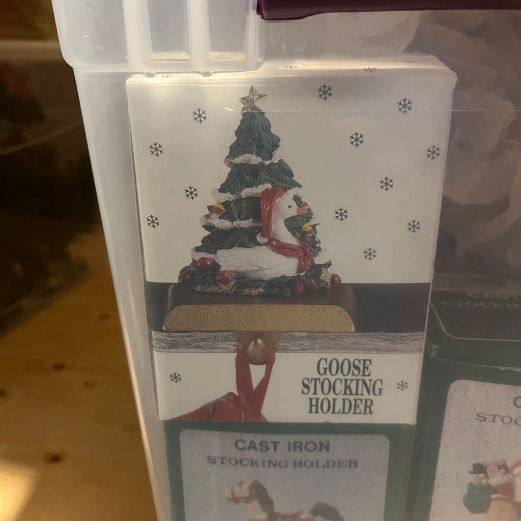E554 Christmas grouping (stocking hangers and more)