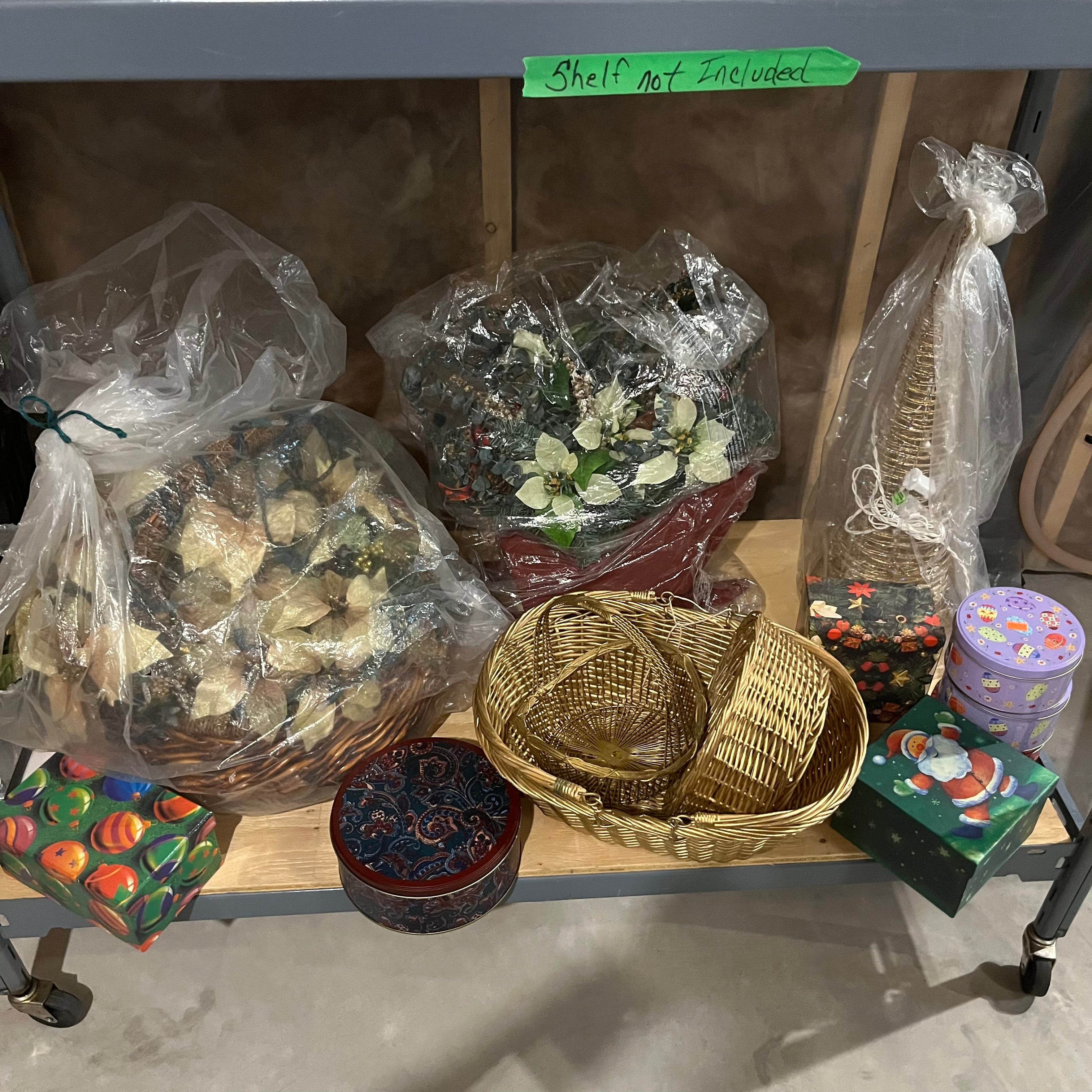 E555 Christmas grouping (faux flowers and more)