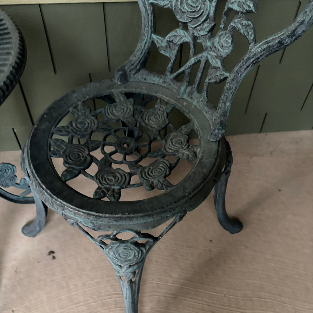 F806 Rose patterned bistro set (table and two chairs) ***aluminum cast