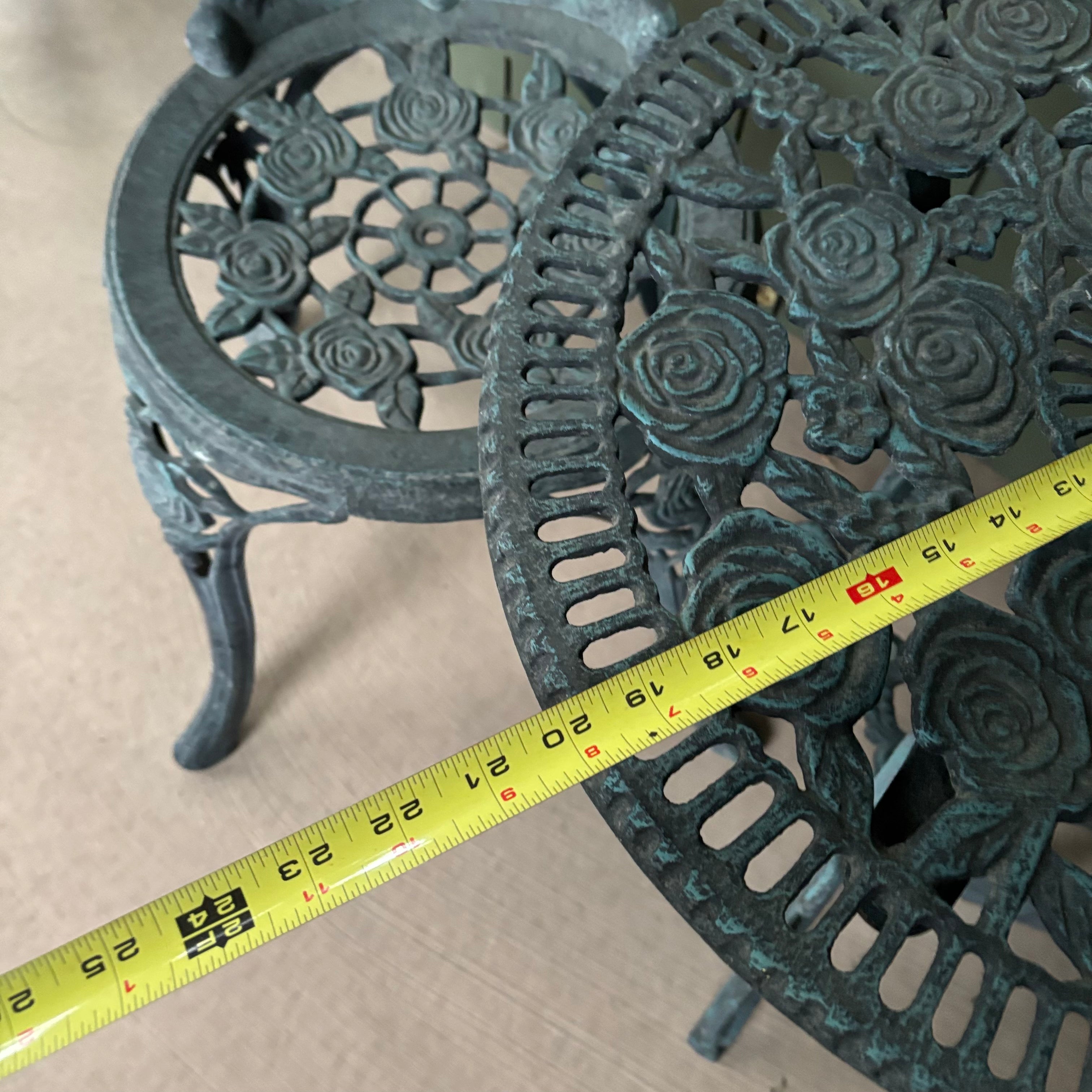 F806 Rose patterned bistro set (table and two chairs) ***aluminum cast