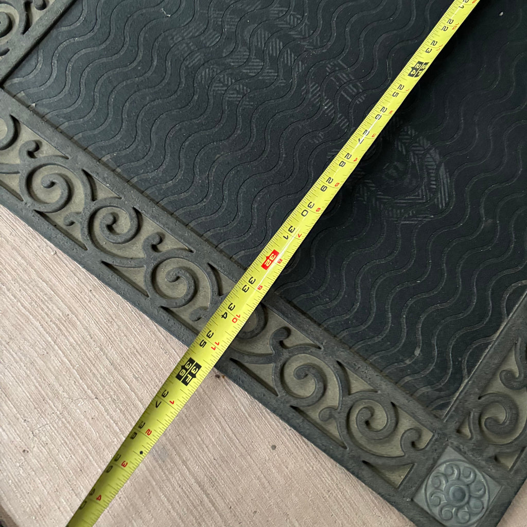 F809 Set of entry rubber mats (two floral and one black)