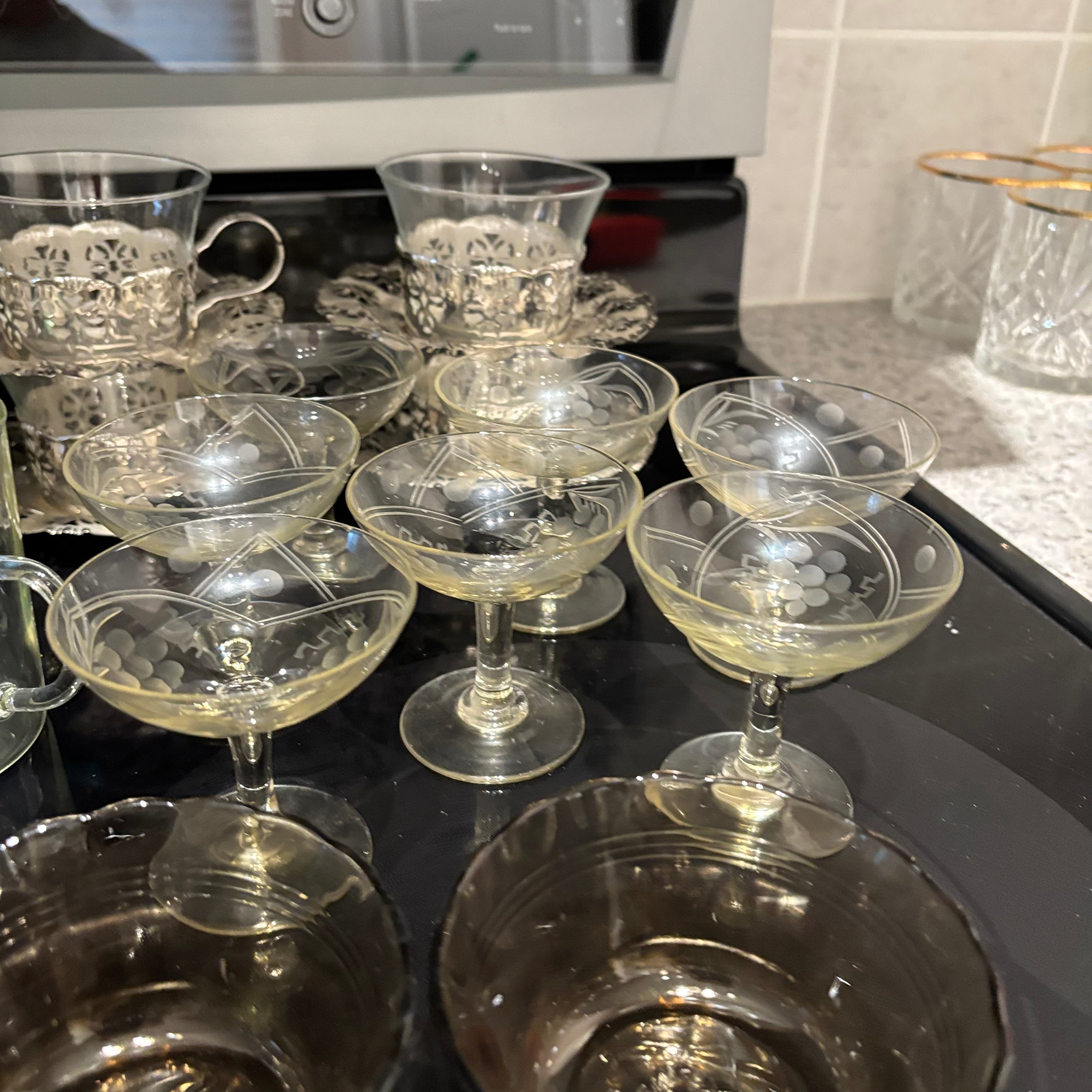 F813 Vintage Glass Grouping (green glass cake plate and more)