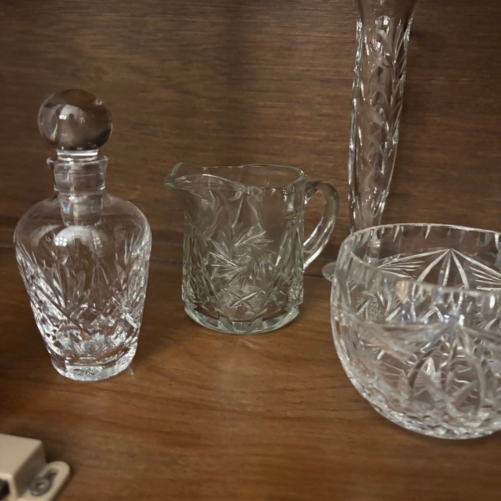 F814 Crystal Grouping (sherry glasses and more)