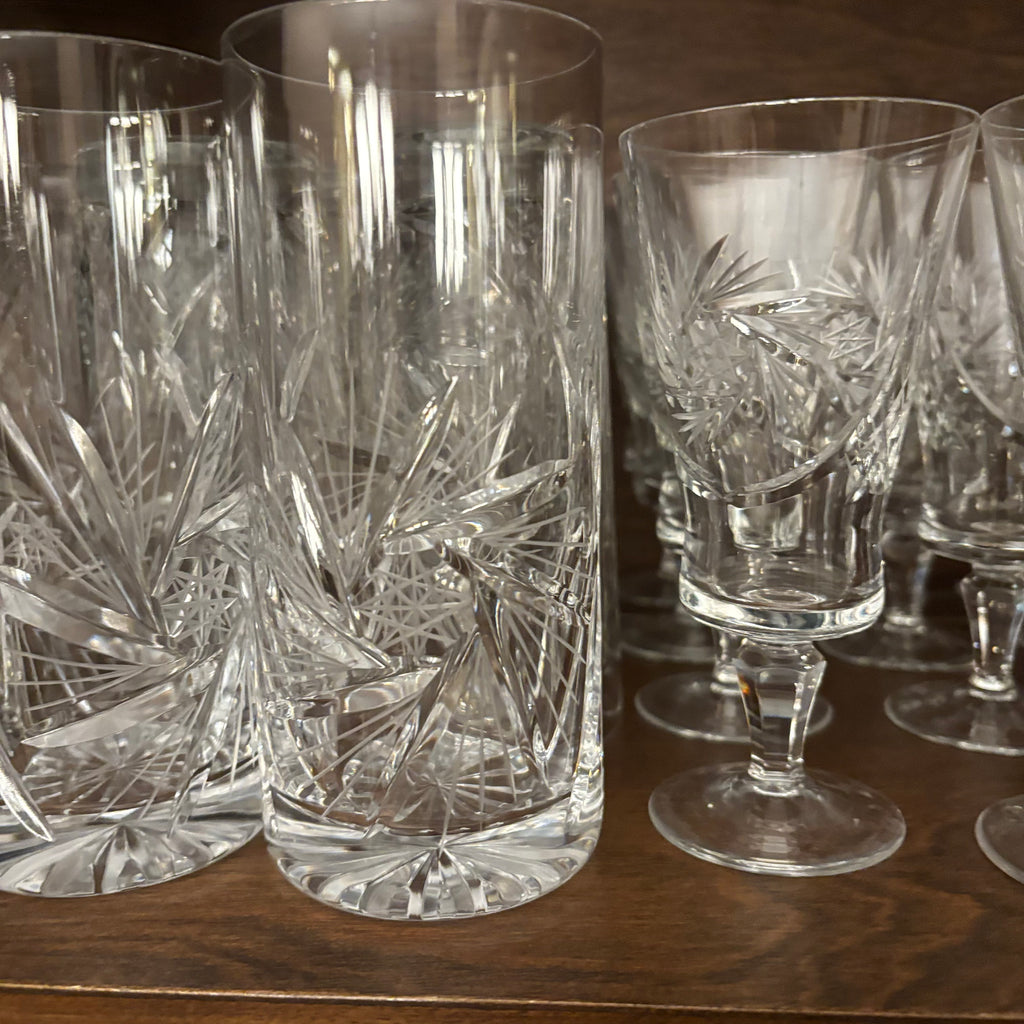 F814 Crystal Grouping (sherry glasses and more)