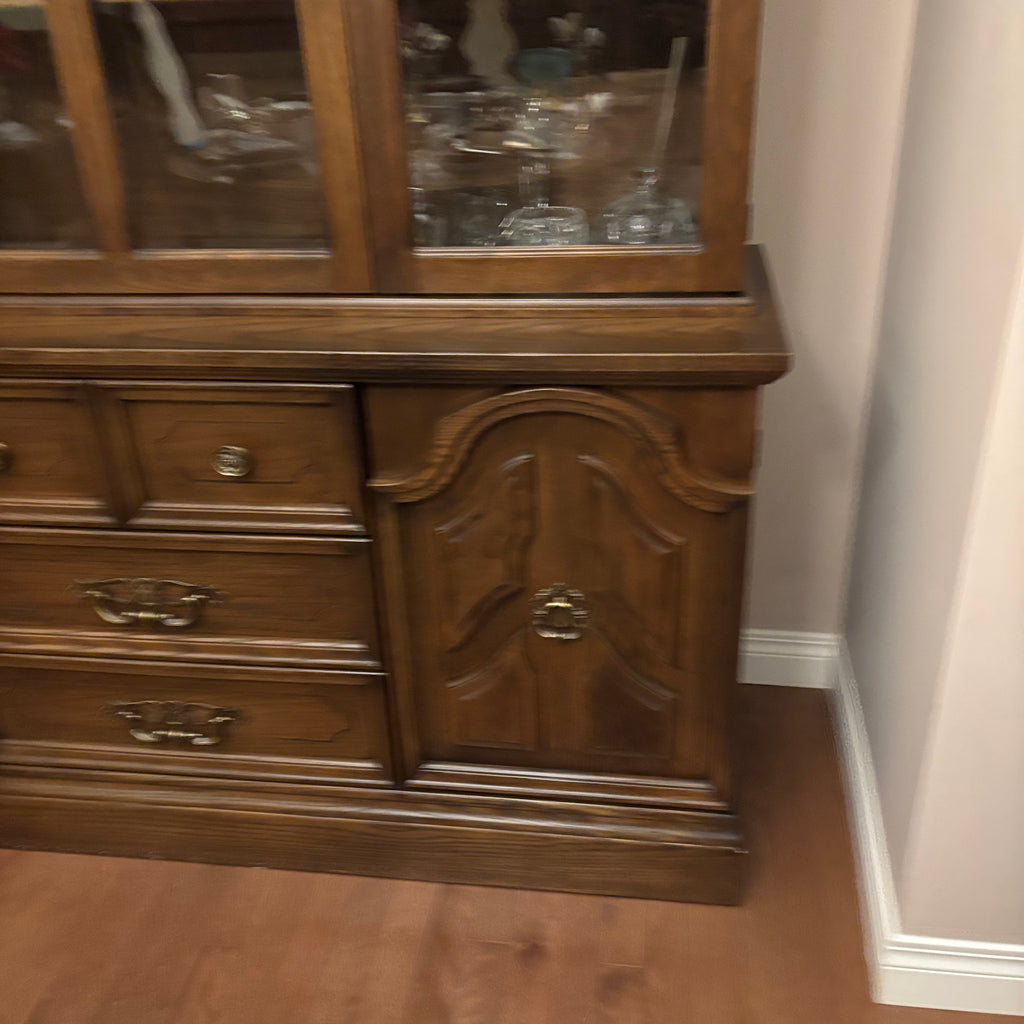 F816 Vintage wooden china cabinet