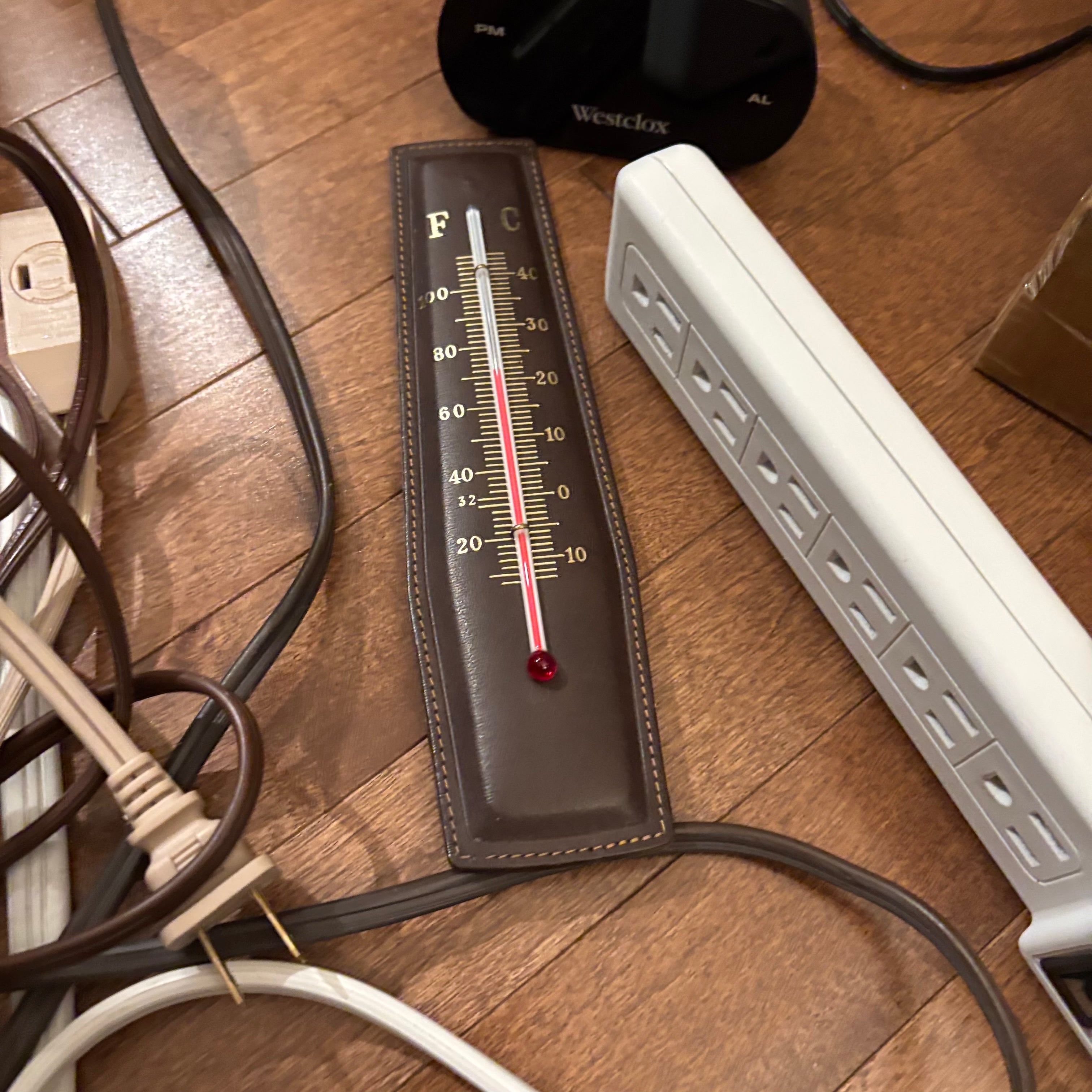 F820 Home Grouping (power cords and more)