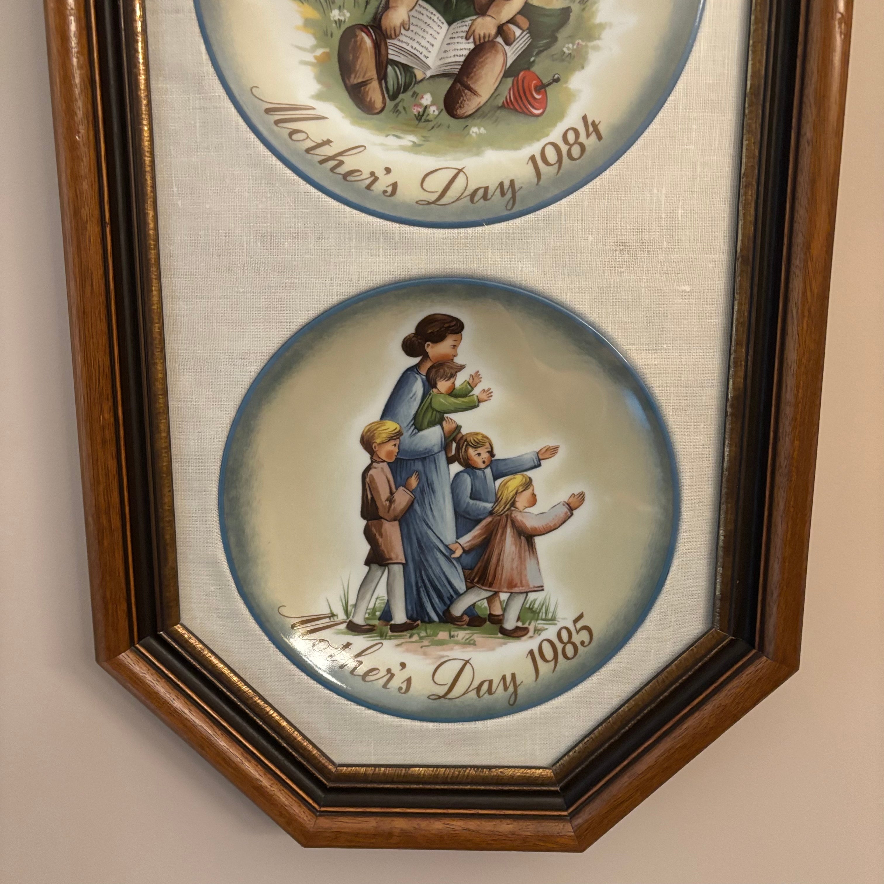 F821 Vintage Hummel Mothers Day plate framed display
