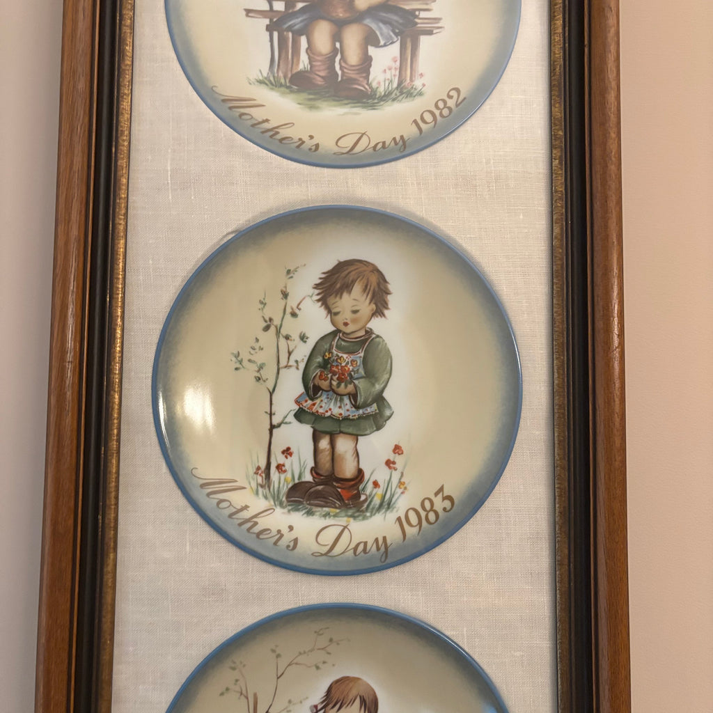 F821 Vintage Hummel Mothers Day plate framed display