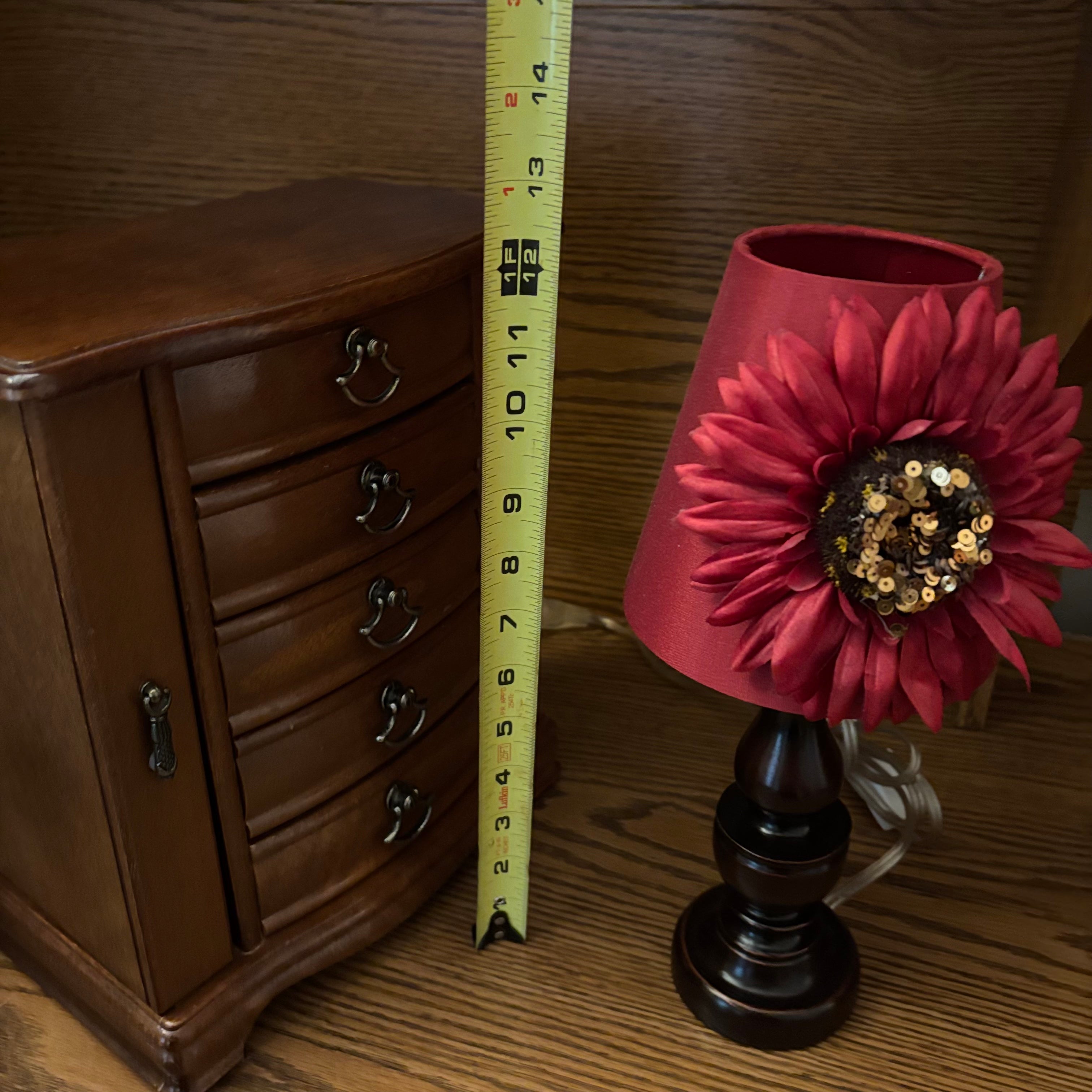 F822 Home Decor Grouping (wooden jewellery box and more)