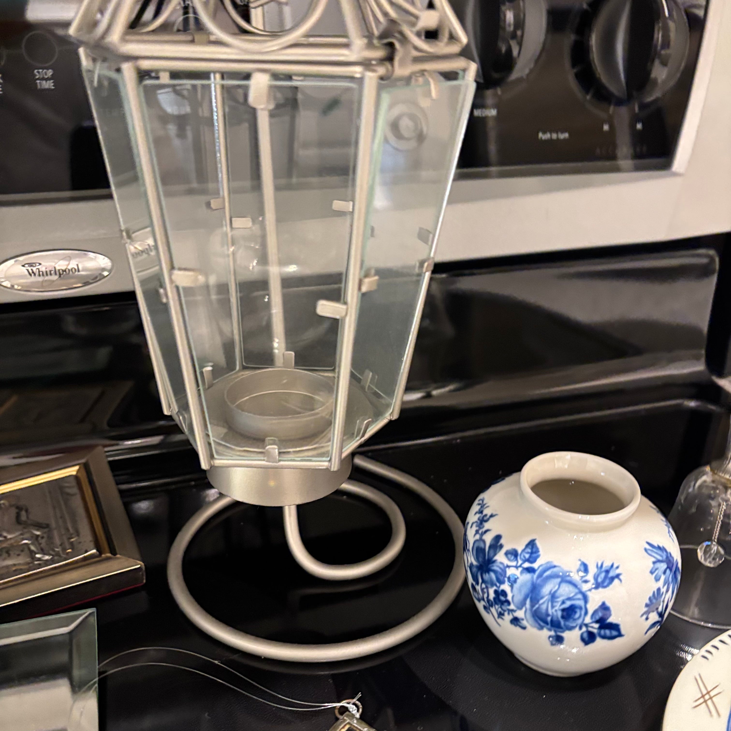 F834 Home decor grouping (tea light lanterns and more)