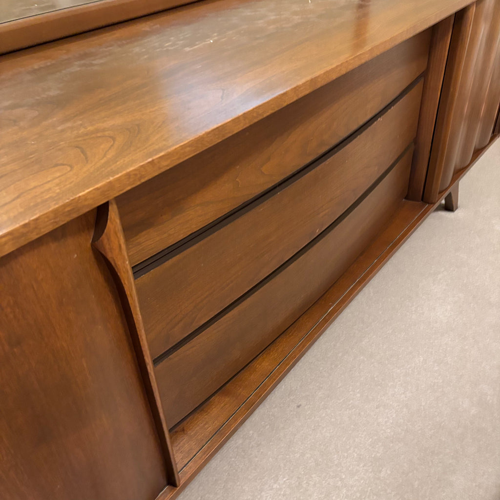F836 Mid Century Modern Solid walnut 9 drawer dresser with mirror (water damage on top)