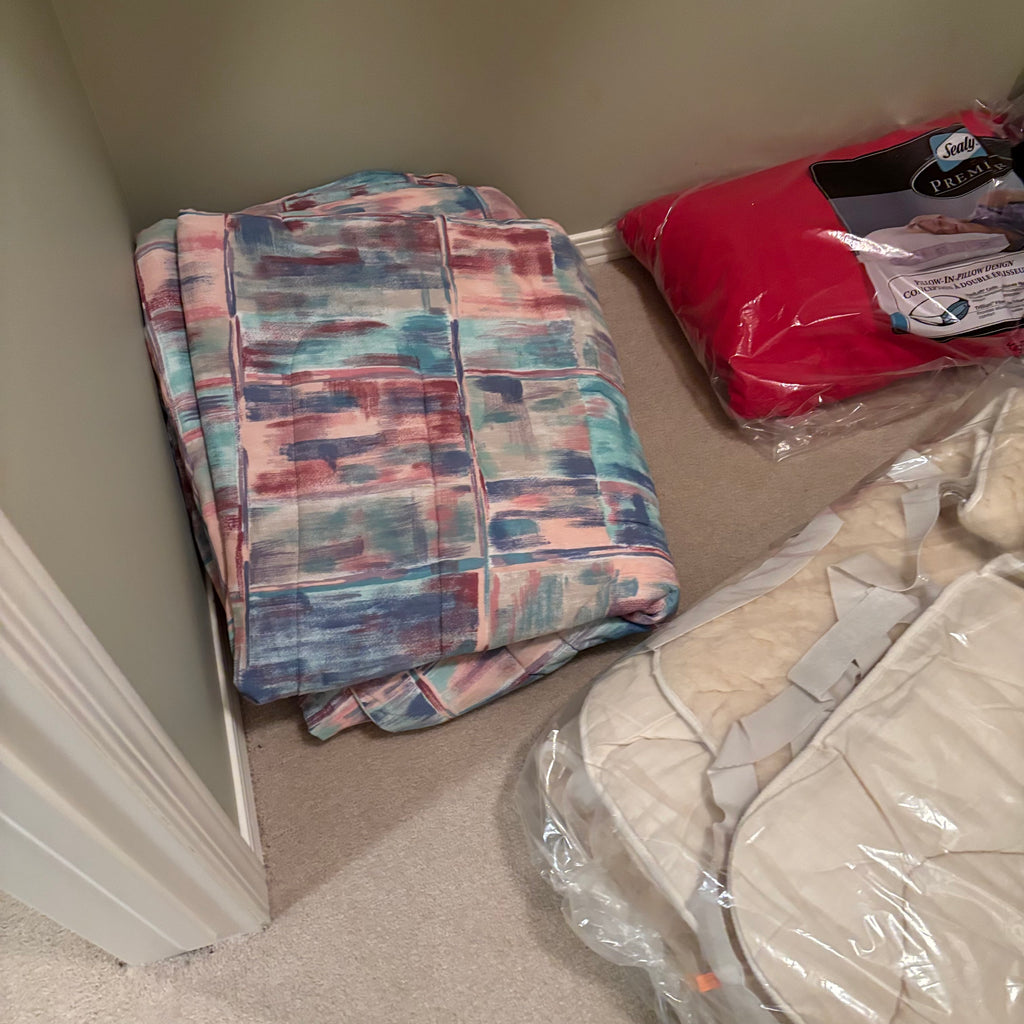 F838 Linen closet contents (gold hangers and more)