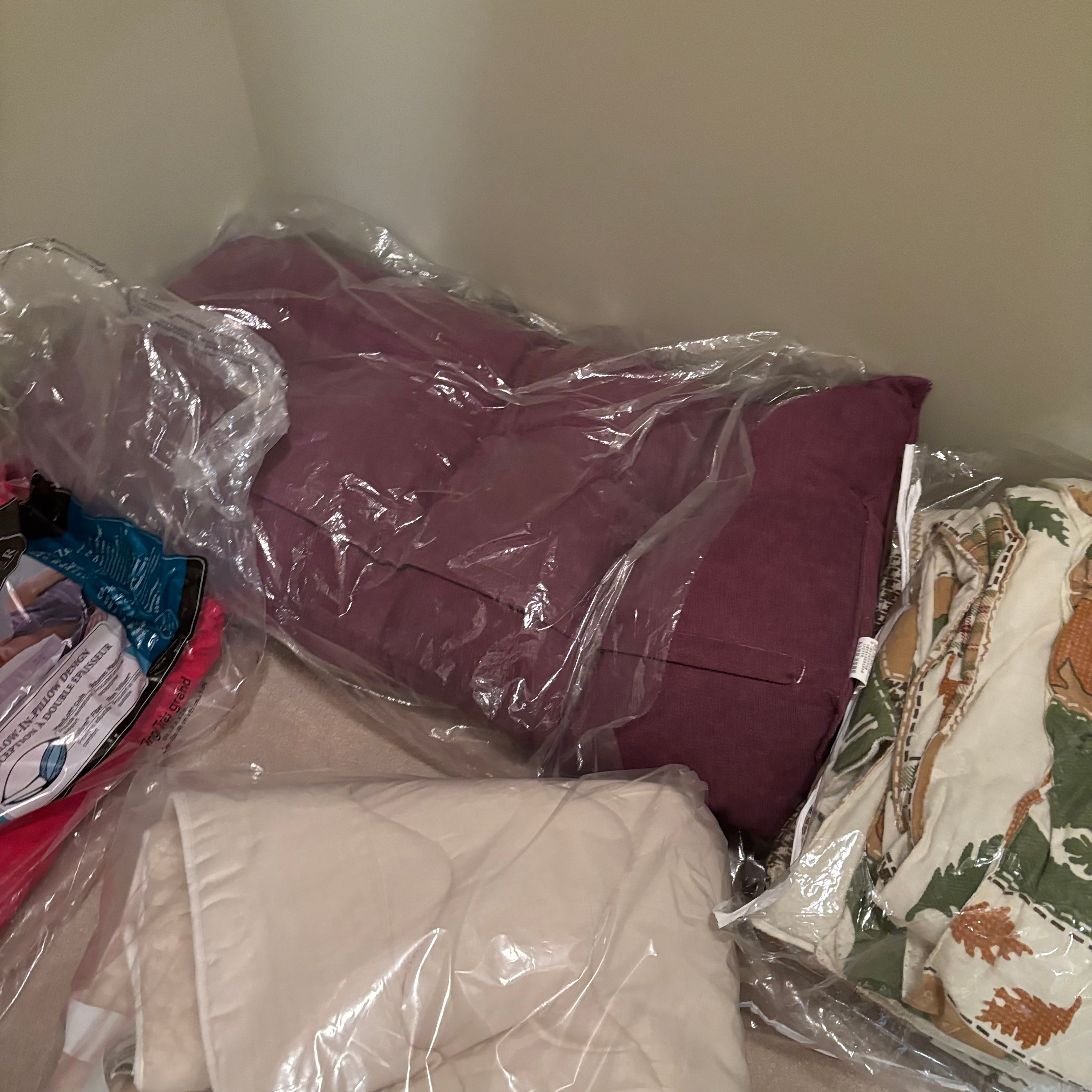 F838 Linen closet contents (gold hangers and more)