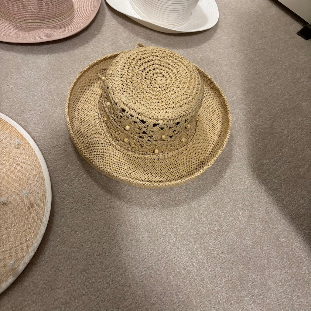 F839 Ladies hats grouping