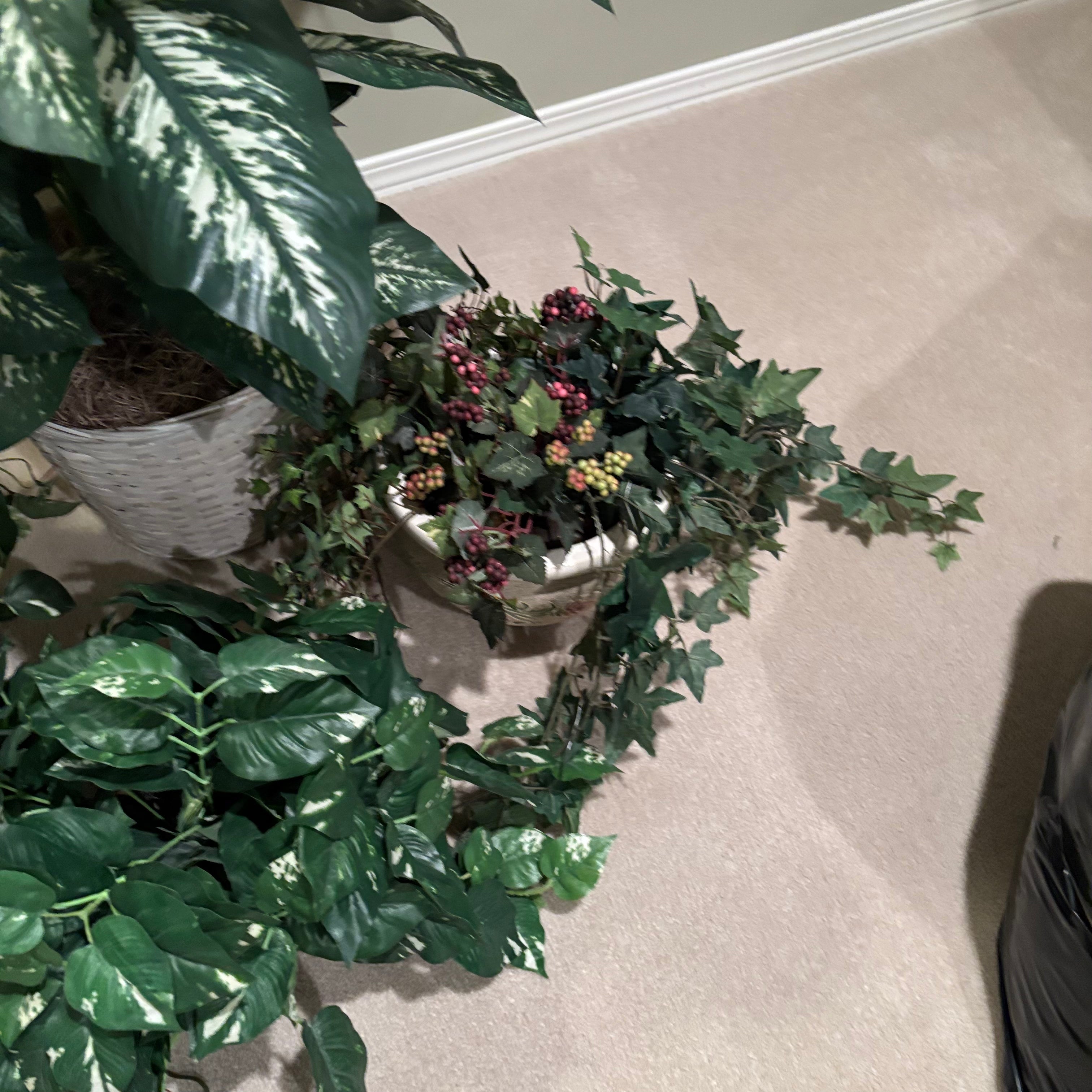 F841 Faux tree and greenery