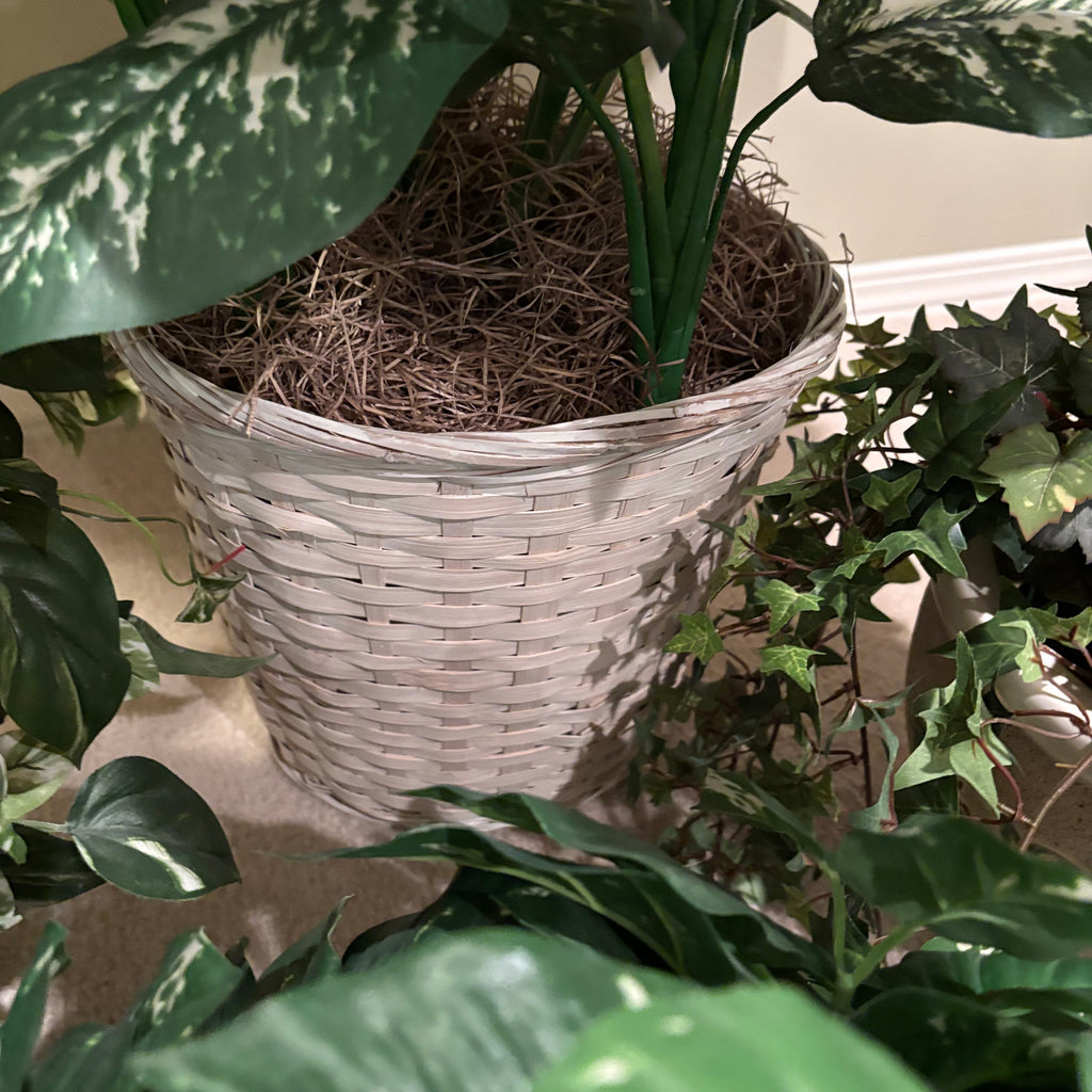 F841 Faux tree and greenery