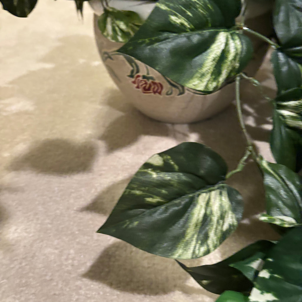 F841 Faux tree and greenery