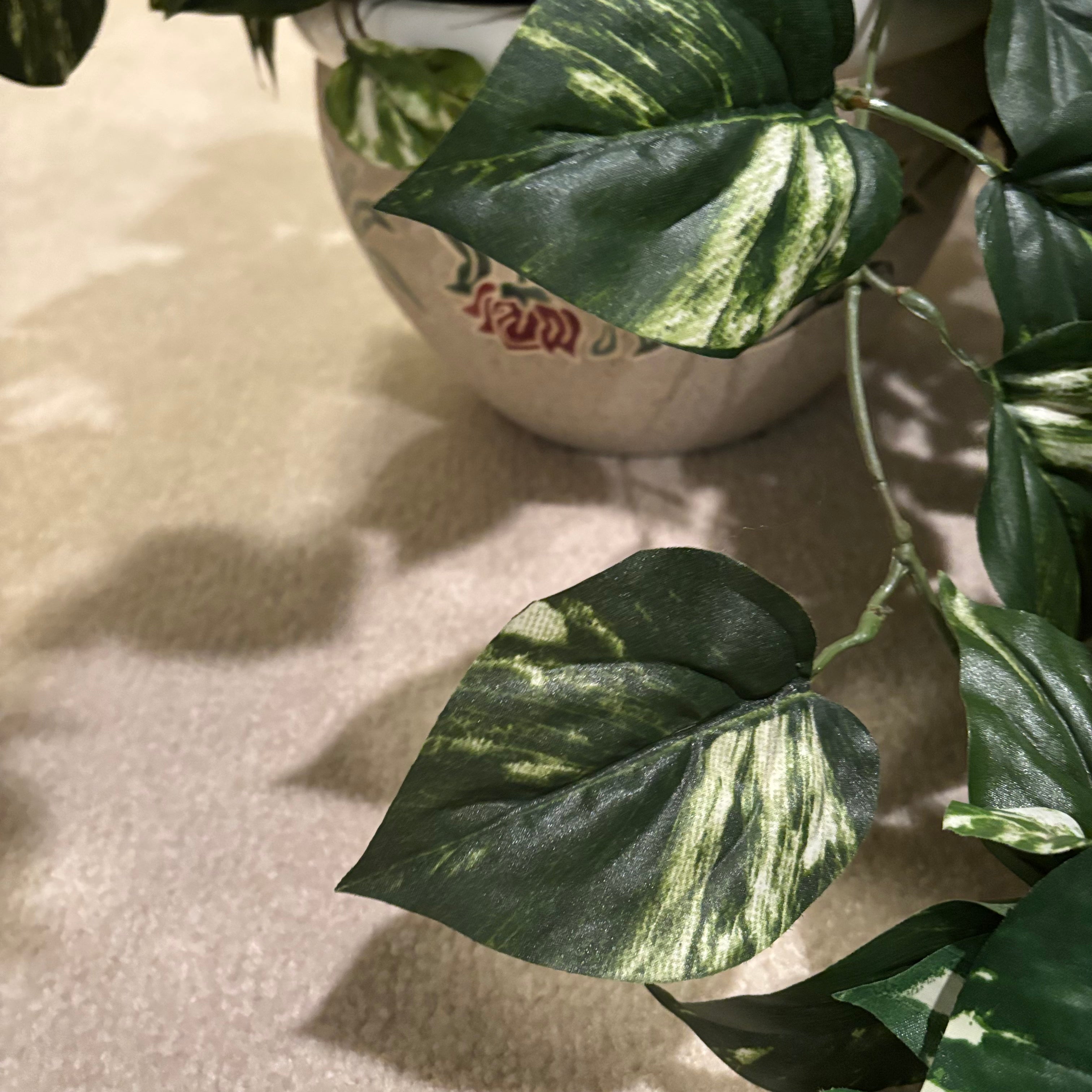 F841 Faux tree and greenery
