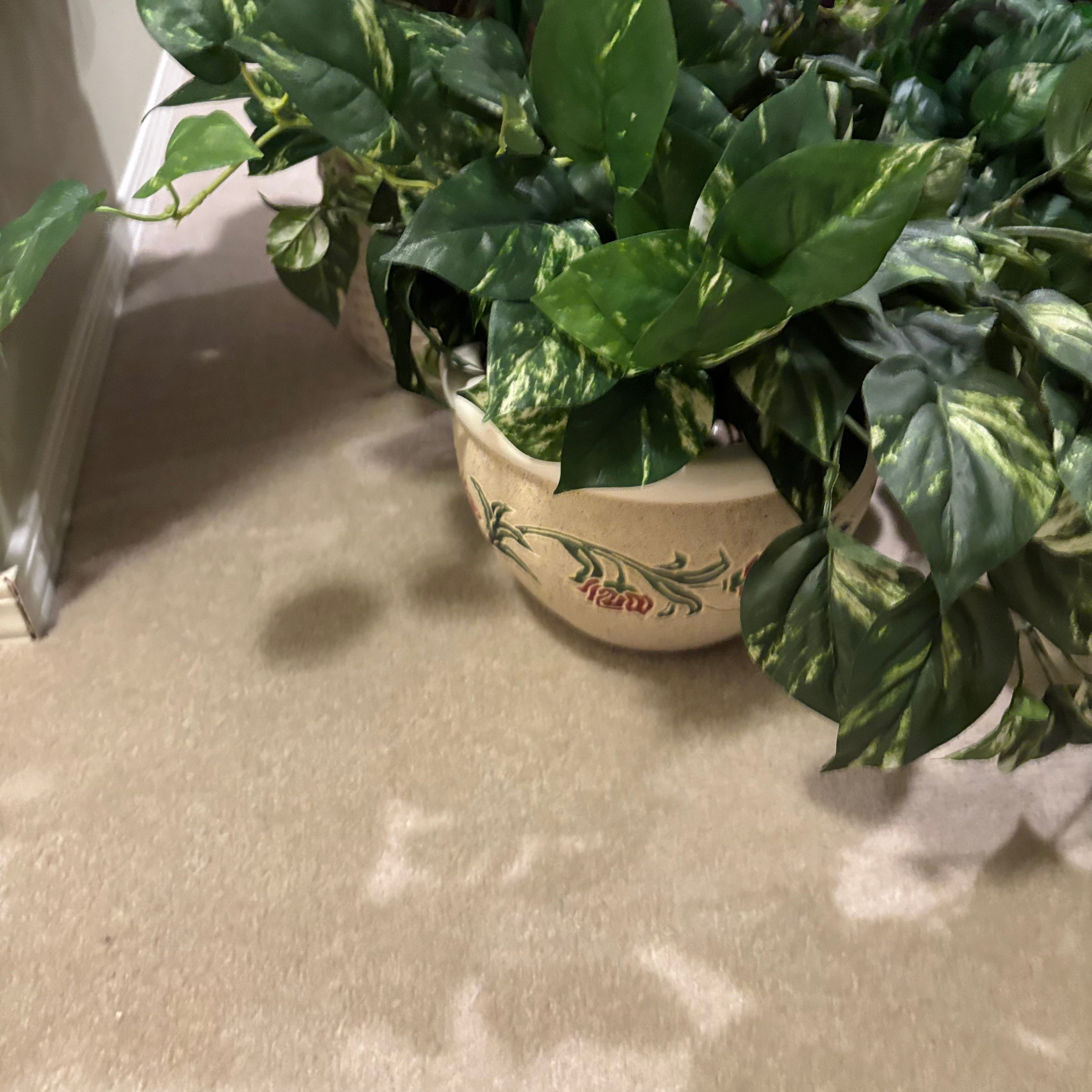 F841 Faux tree and greenery