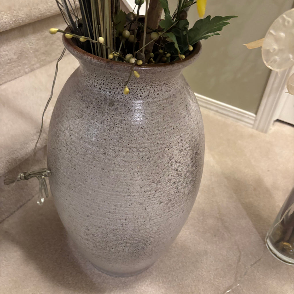 F842 2 faux arrangements with fairy lights