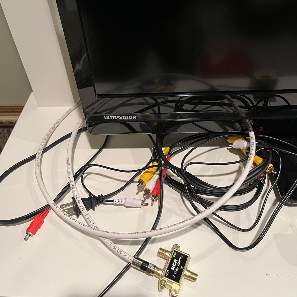 E563 43” Hitachi TV (manufactured in 2012)