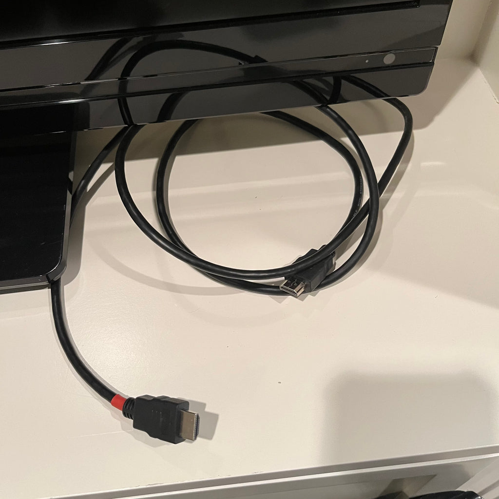 E563 43” Hitachi TV (manufactured in 2012)