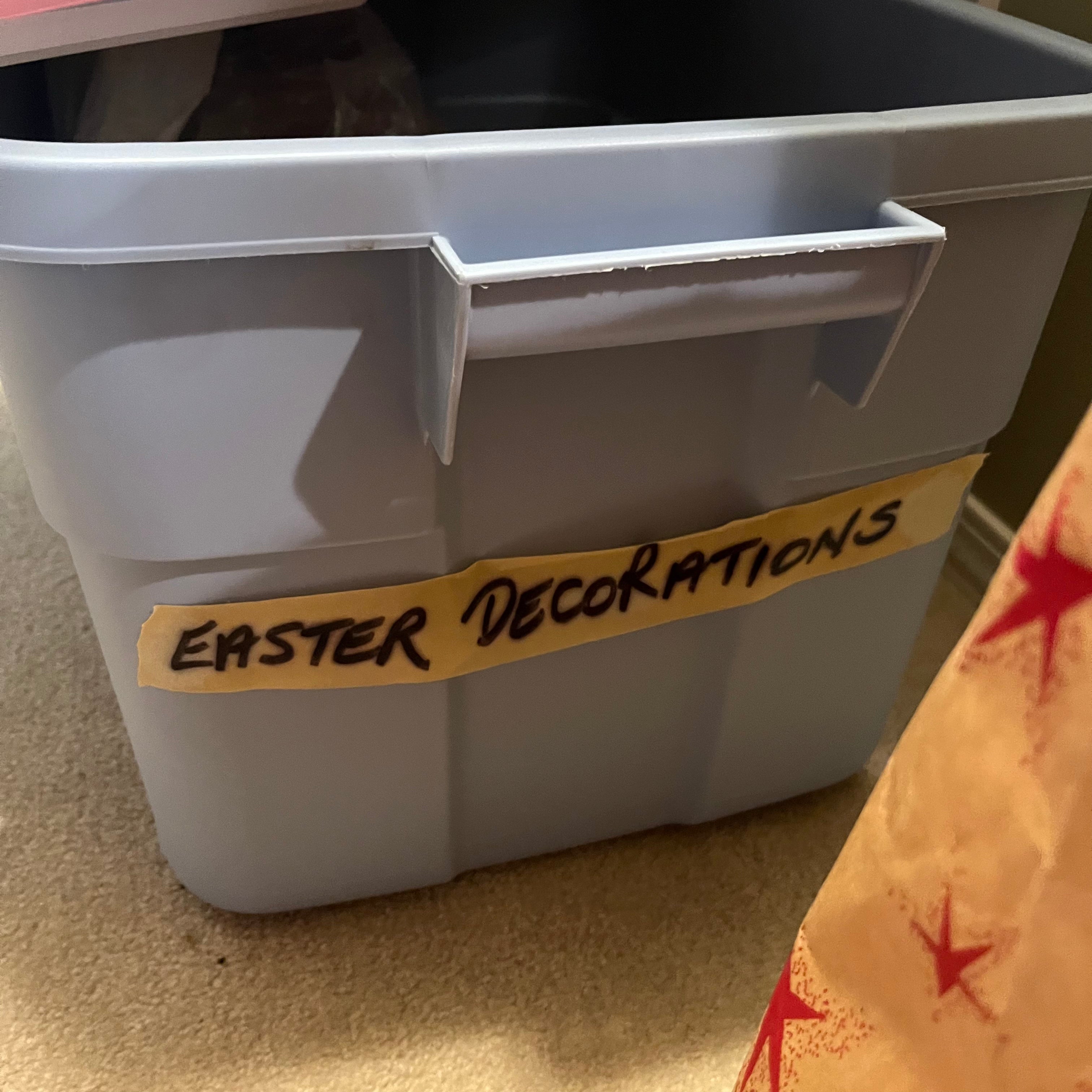 E564 Easter decor and more grouping