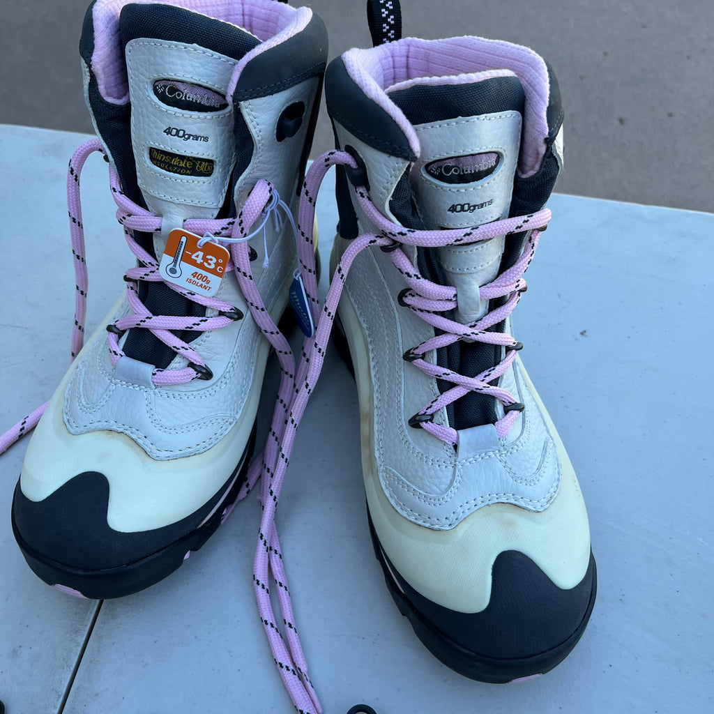 D713 New Size 10 Boots and more grouping