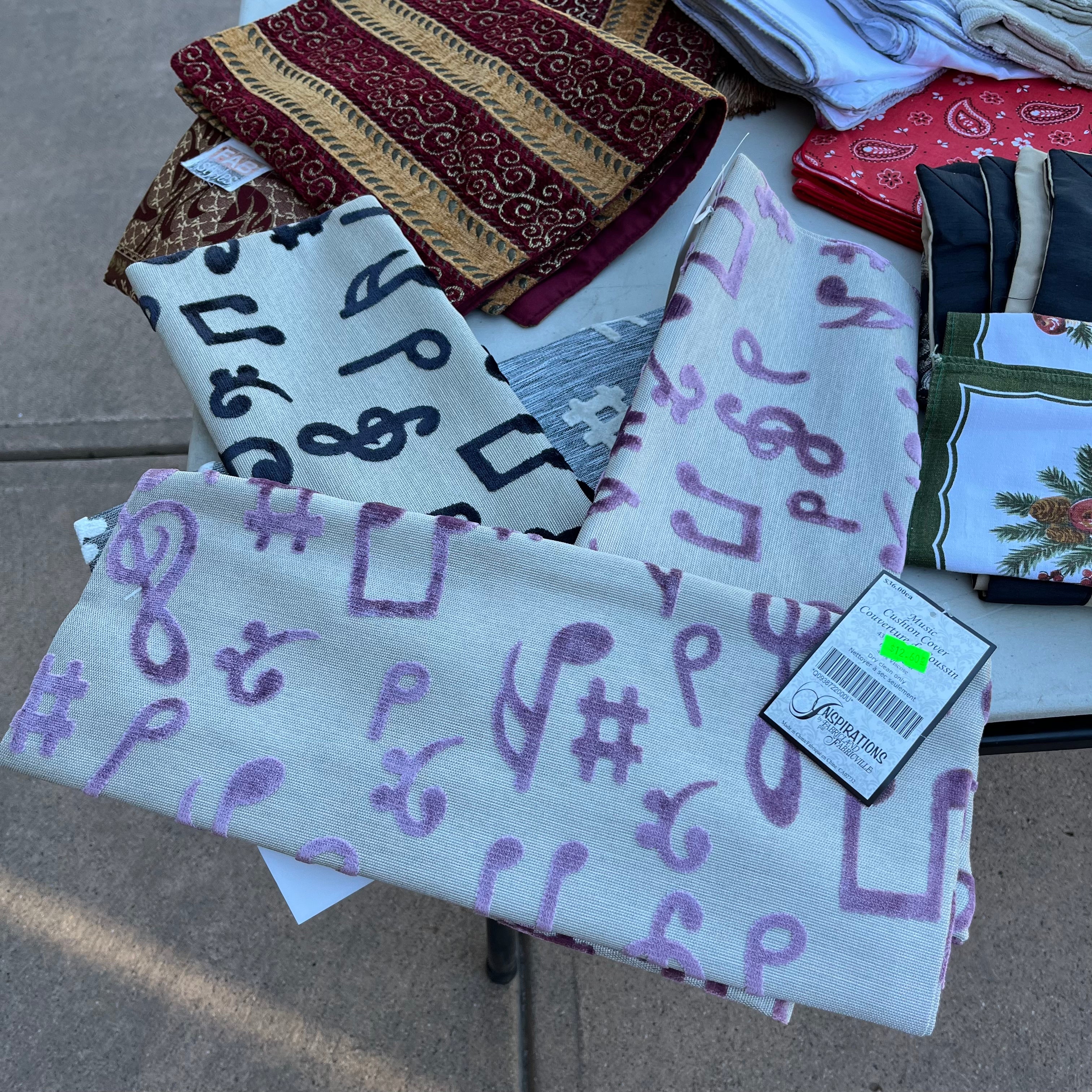 D714 Groupings of linens and flags and more (tables not included)
