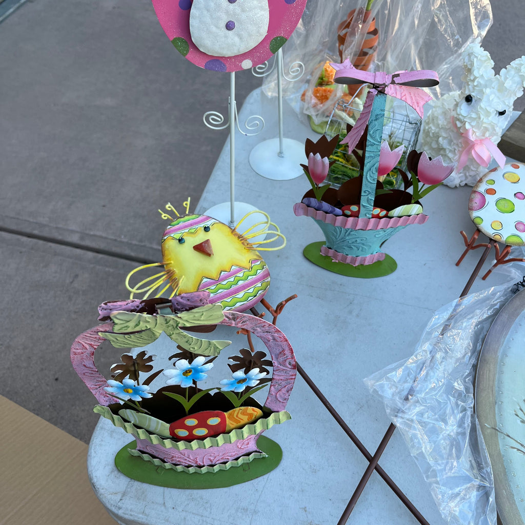 D718 Easter decor and more grouping