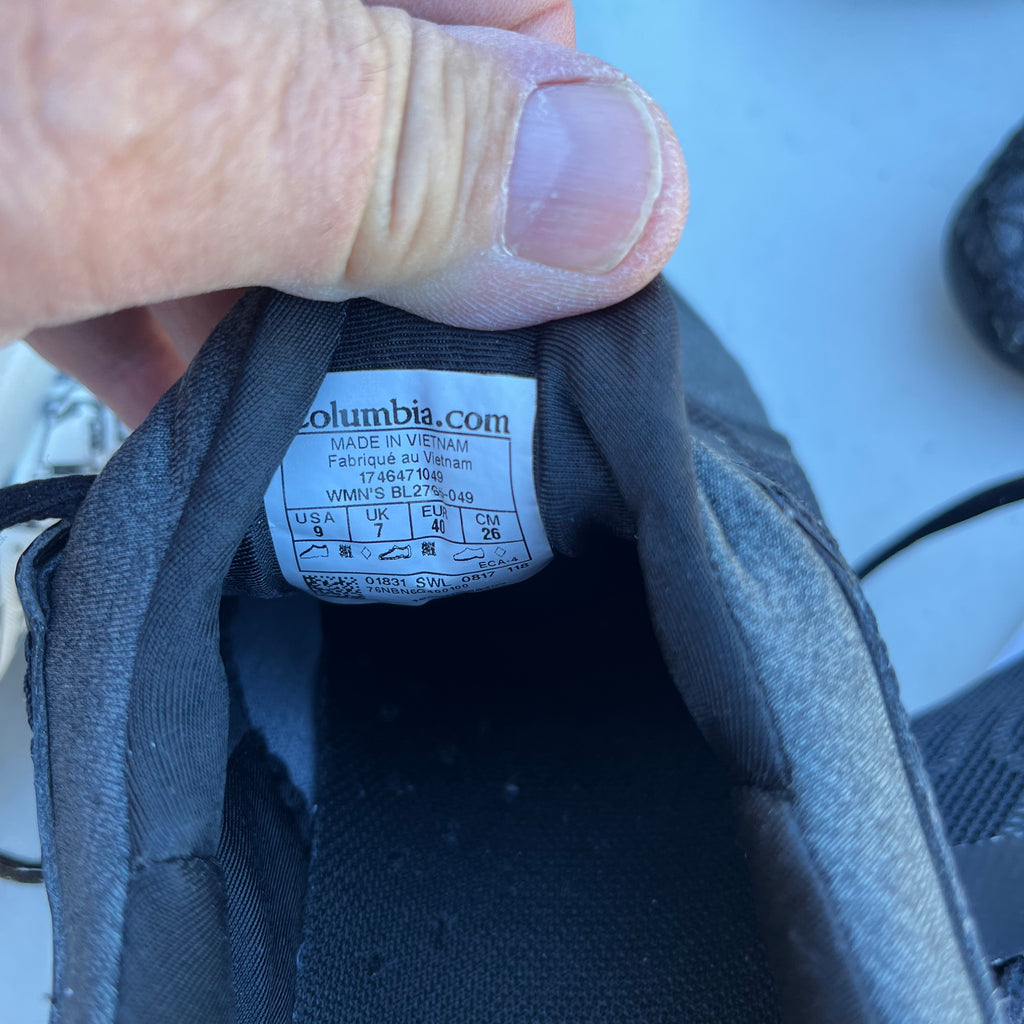D720 Women’s shoes grouping (size 9 toms and more)
