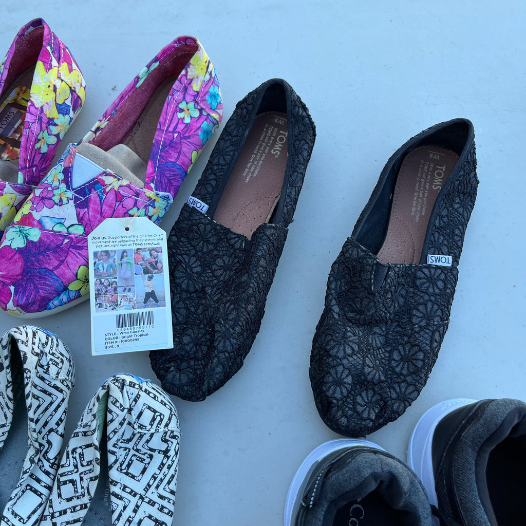 D720 Women’s shoes grouping (size 9 toms and more)