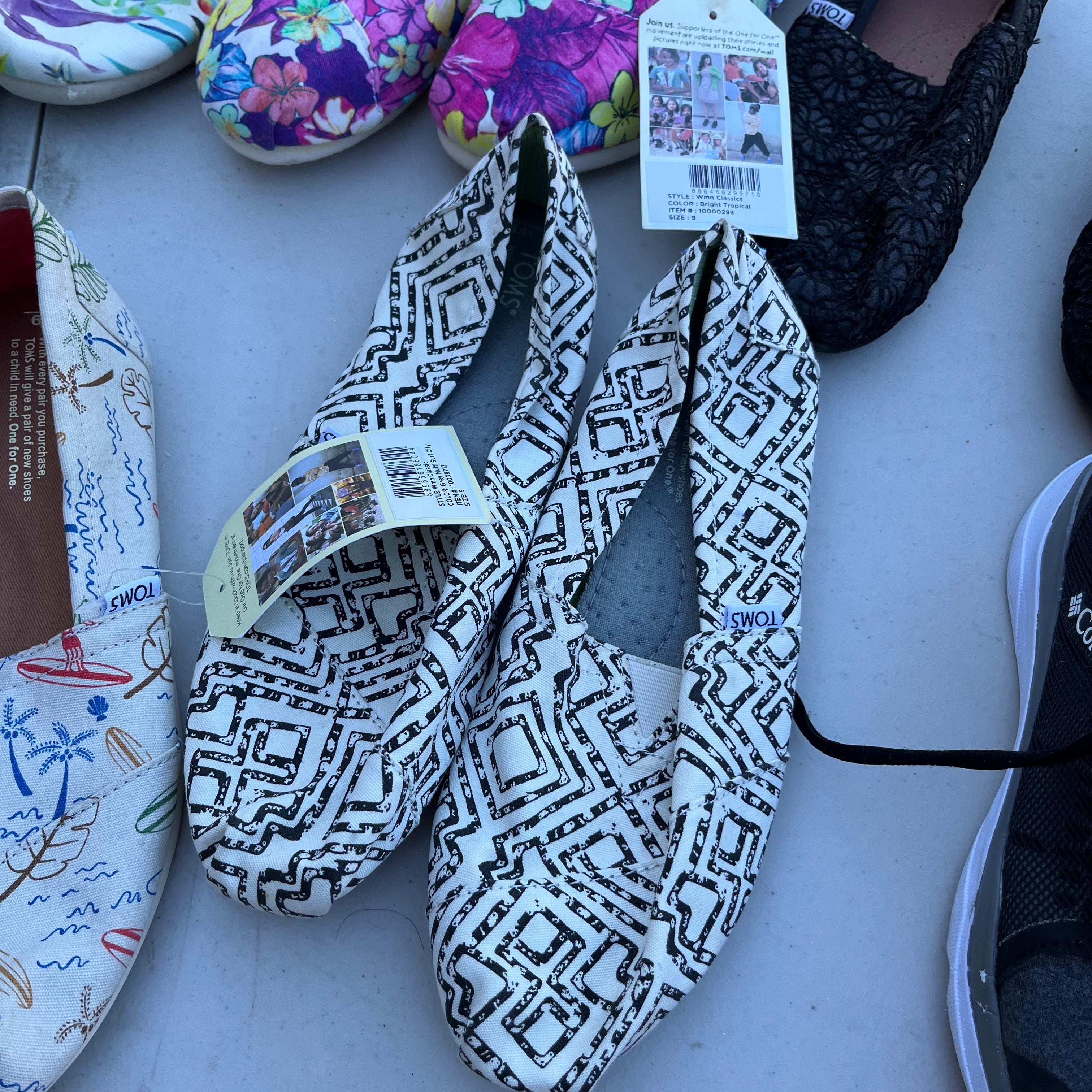 D720 Women’s shoes grouping (size 9 toms and more)