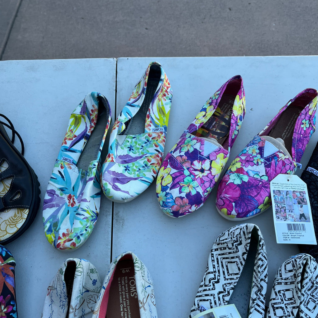 D720 Women’s shoes grouping (size 9 toms and more)